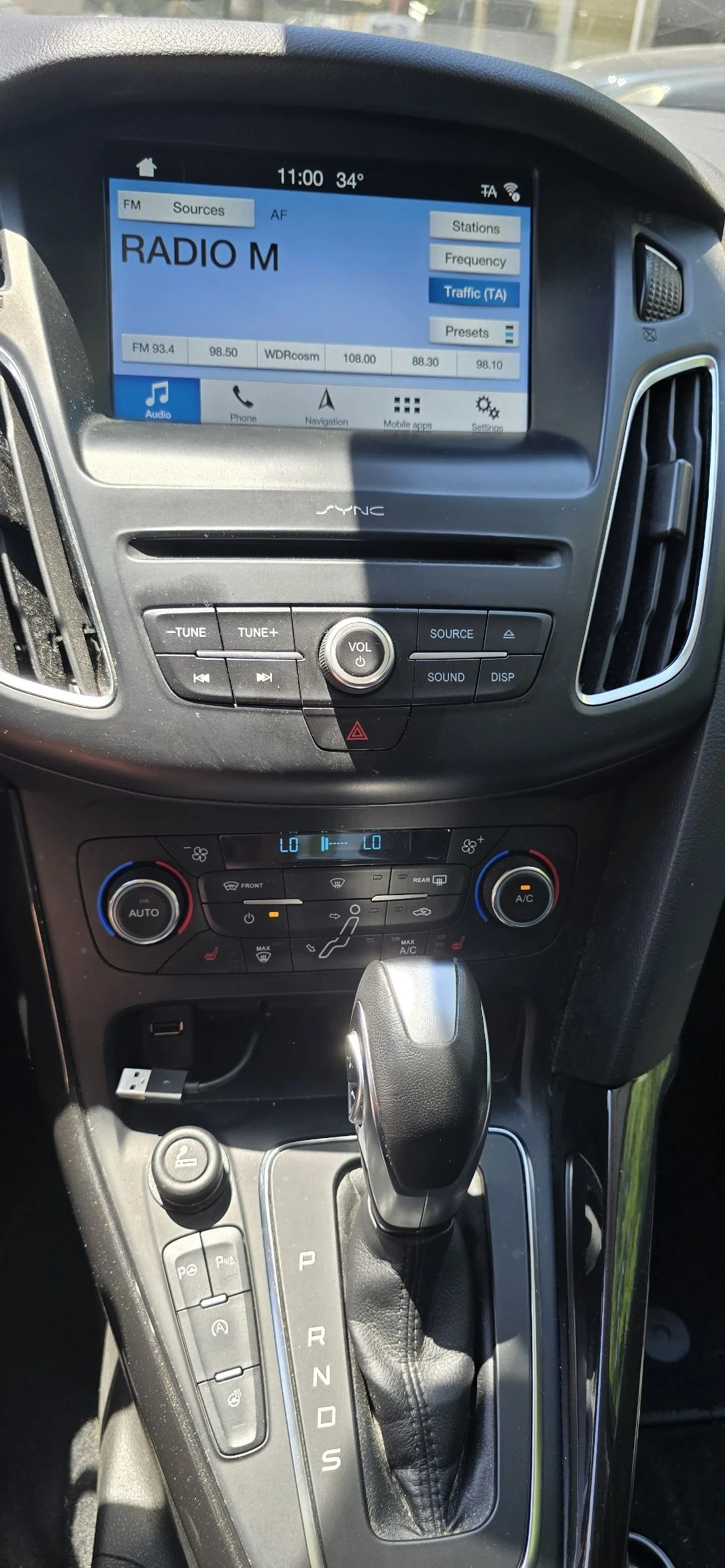 Ford Focus 1.5 TDCI-TITANIUM - изображение 10