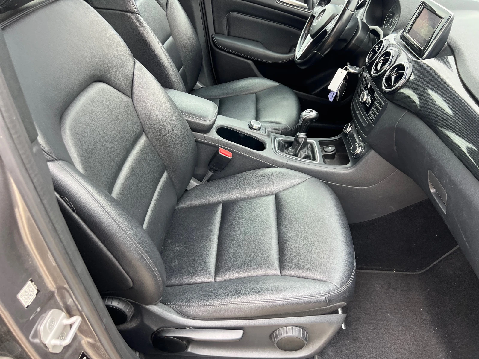 Mercedes-Benz B 200 2.0  | Mobile.bg   11