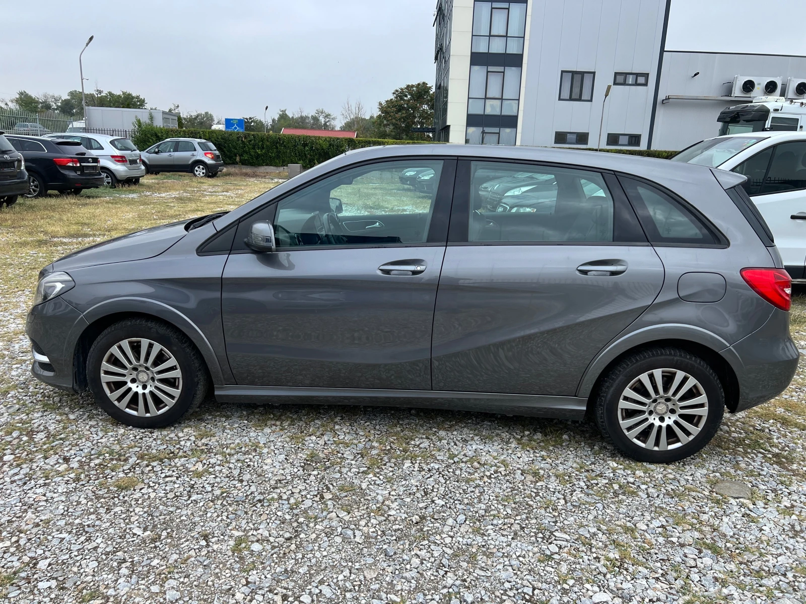 Mercedes-Benz B 200 2.0  - изображение 7