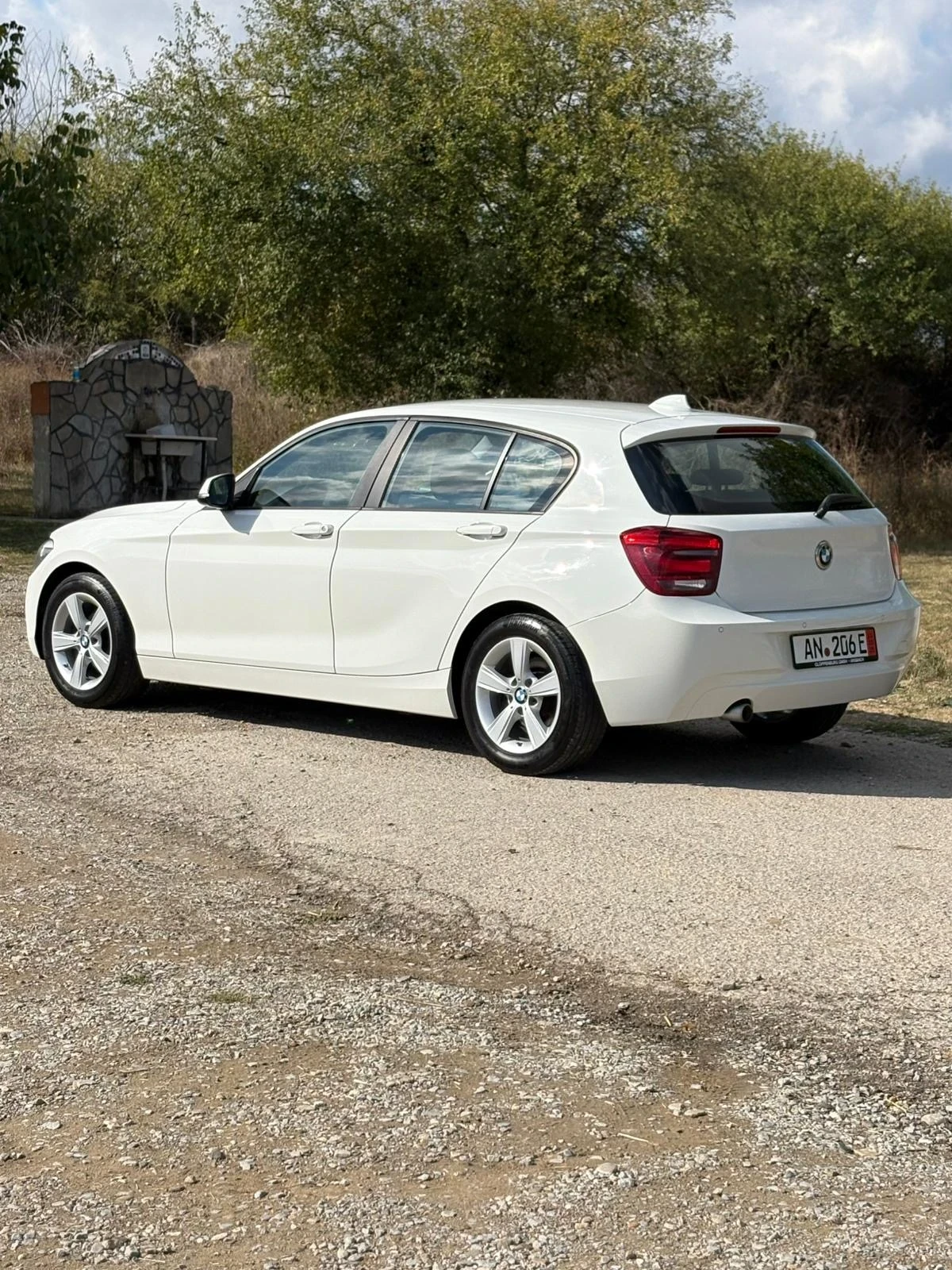BMW 116 2.0д * 6 Скорости - изображение 4