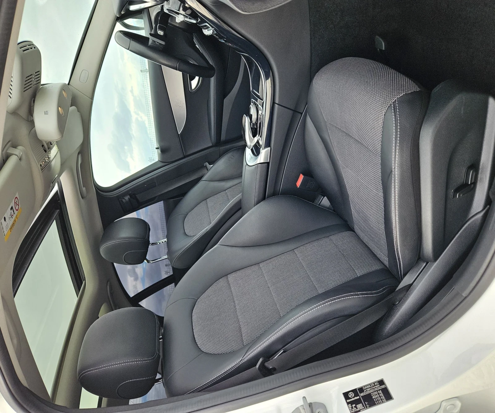 Mercedes-Benz C 220 AMG DESIGN 4Matic 9g tronic  | Mobile.bg   11