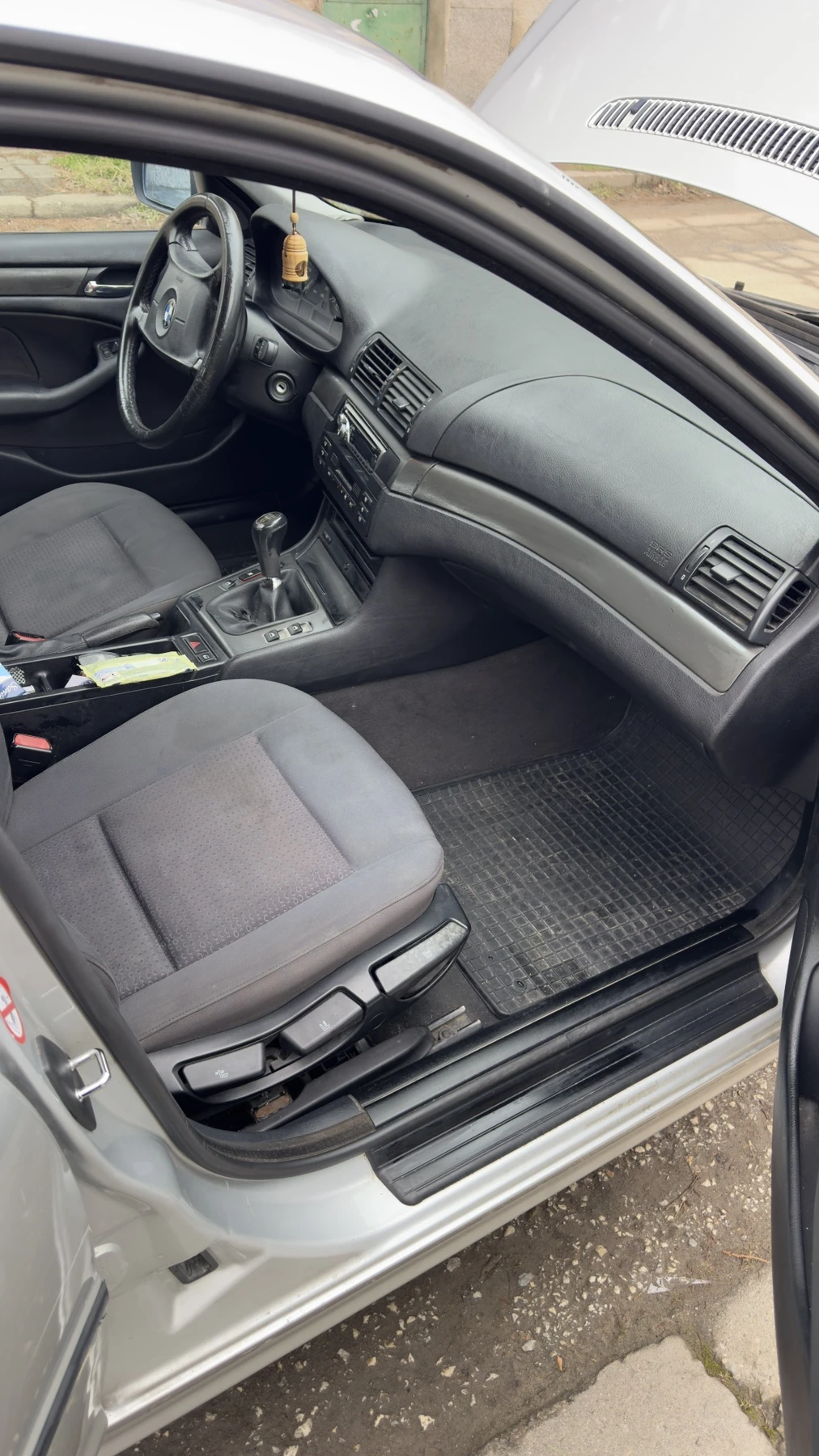 BMW 320 | Mobile.bg � ����������� 4