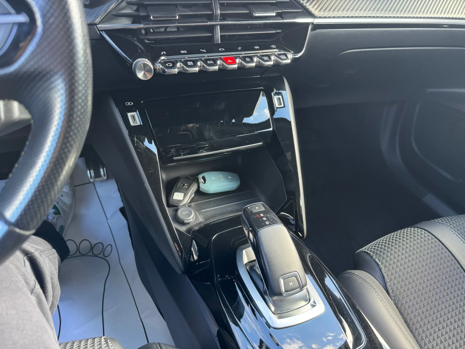 Peugeot 2008 1.5 HDI GT line , снимка 12 - Автомобили и джипове - 54092540