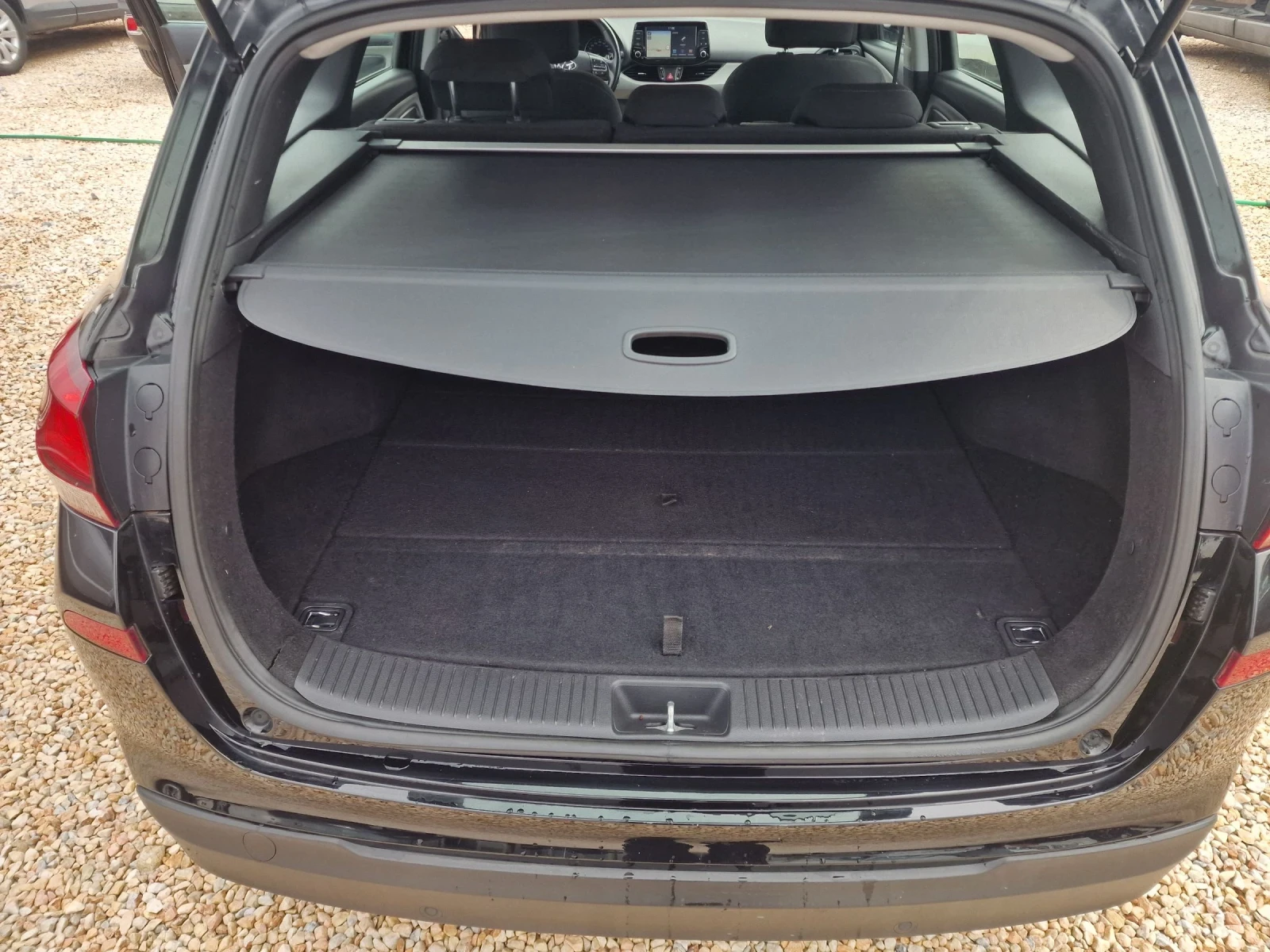 Hyundai I30 1.6-136-AVTOMAT, снимка 11 - Автомобили и джипове - 54226040