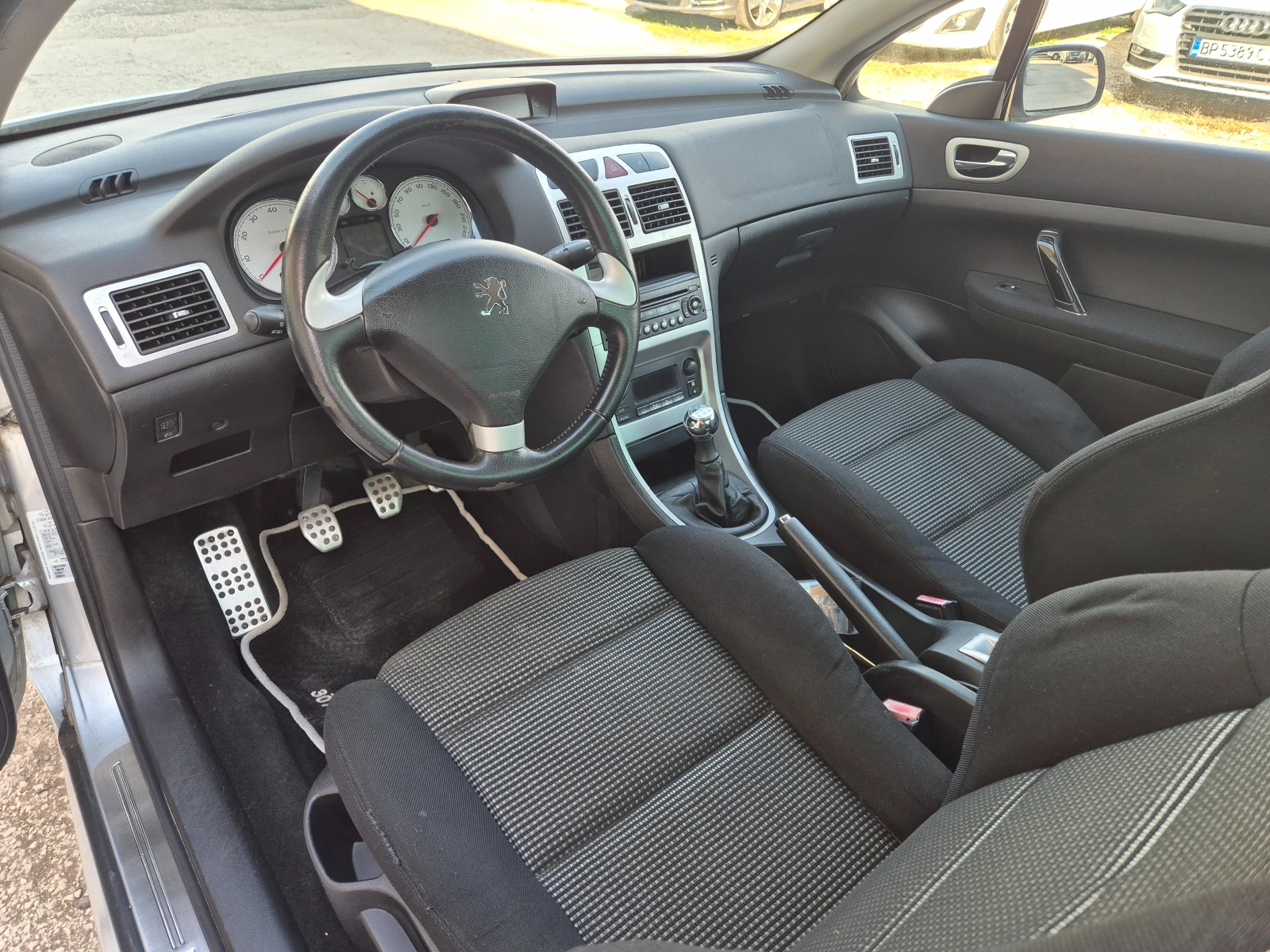 Peugeot 307 CC 1.6I KLIMA ITALY, снимка 14 - Автомобили и джипове - 54415040