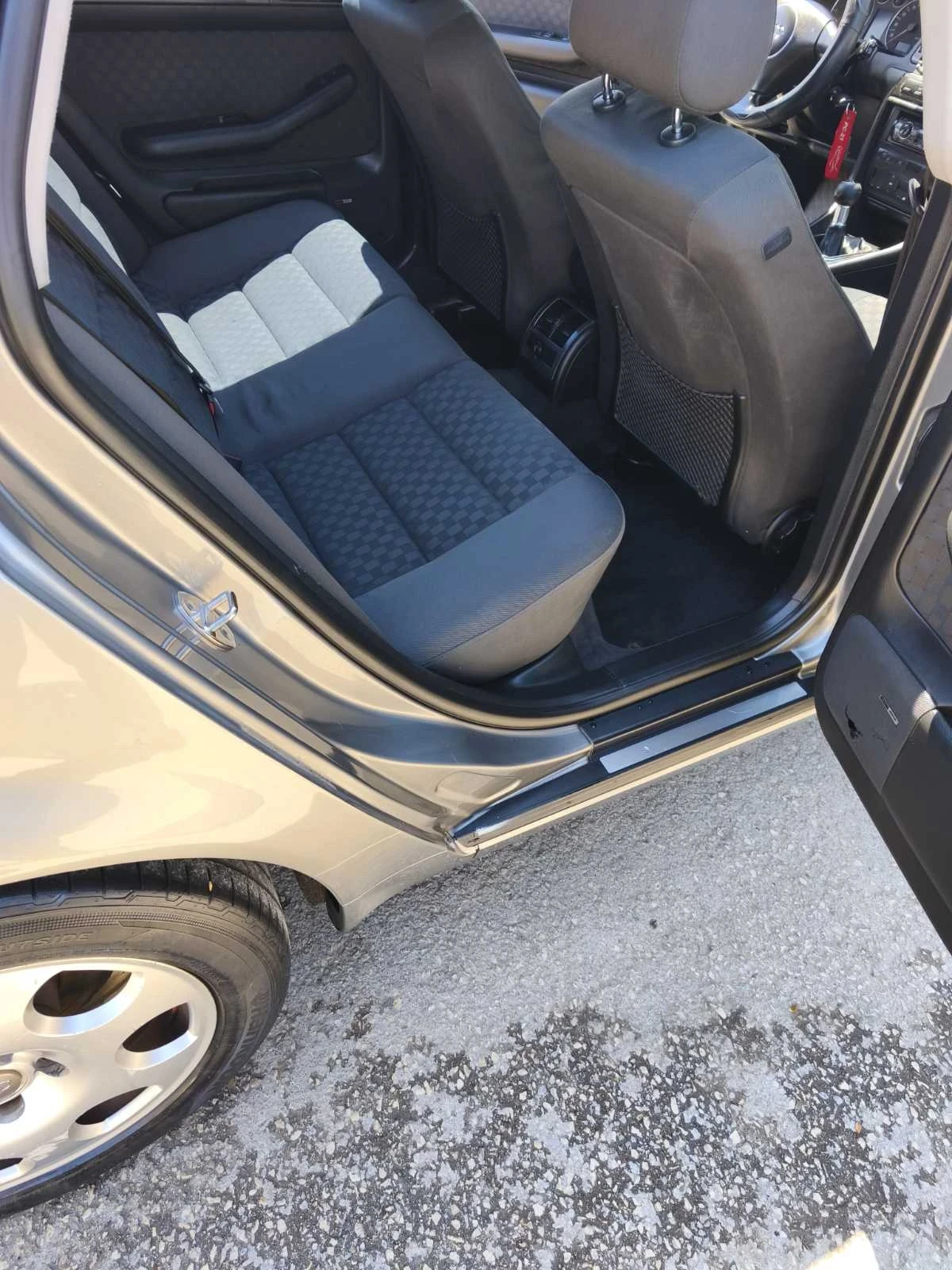 Audi A6 1, 9 TDI, снимка 9 - Автомобили и джипове - 54420617