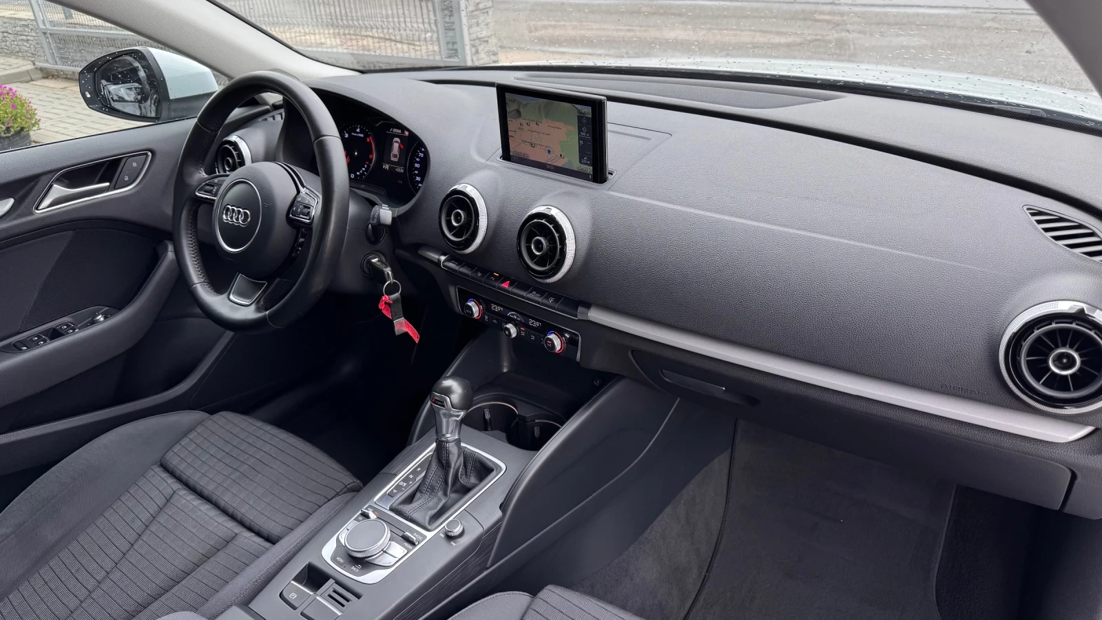Audi A3 2.0TDI 150�� S-Tronic* DISTRONIC* AUDI �������*  | Mobile.bg � ����������� 11