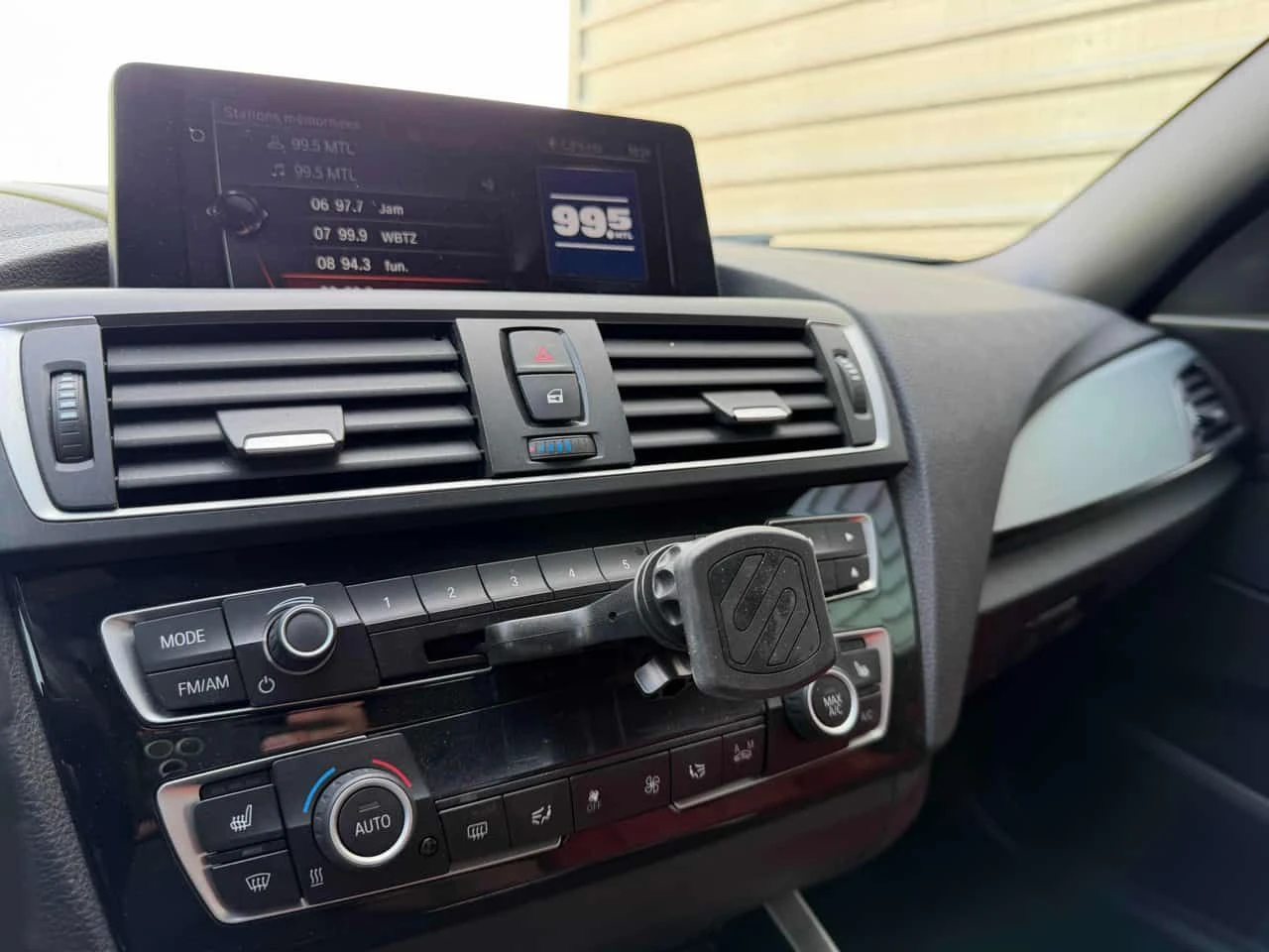 BMW 240 xDrive * ШИБИДАХ * ЛИЦЕНЗИРАН ПРОДАВАЧ, снимка 9 - Автомобили и джипове - 54813147