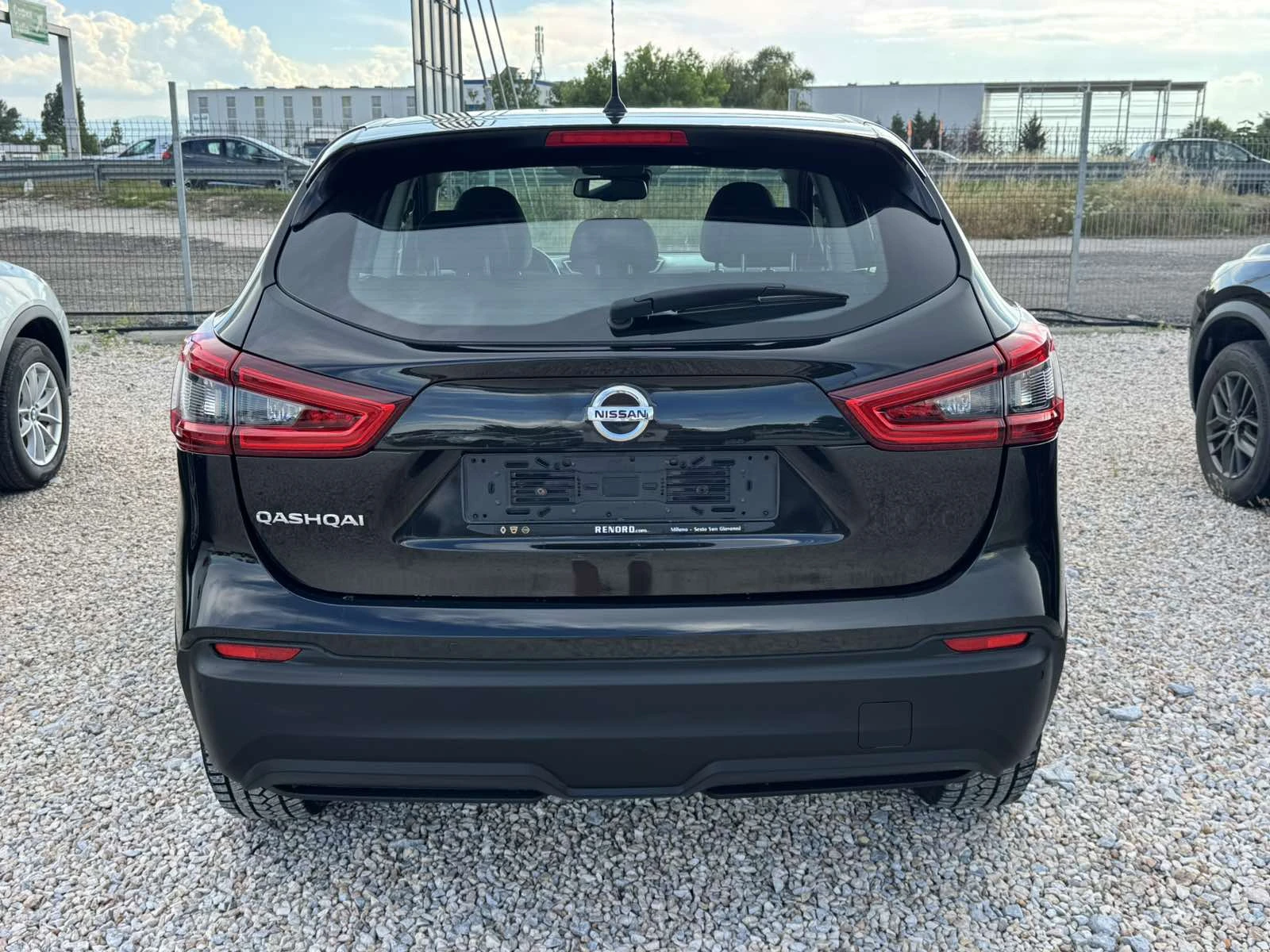 Nissan Qashqai 1.6DCI 4X4, снимка 5 - Автомобили и джипове - 54835305