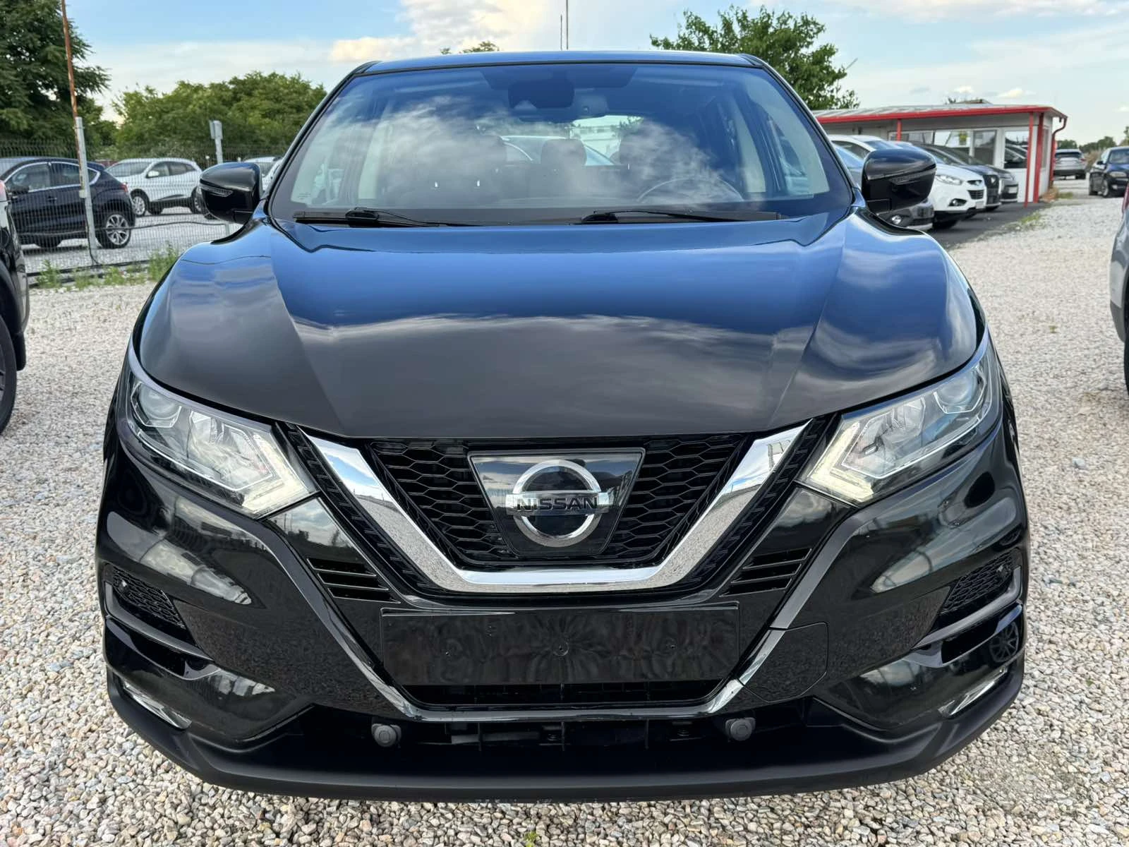 Nissan Qashqai 1.6DCI 4X4, снимка 2 - Автомобили и джипове - 54835305