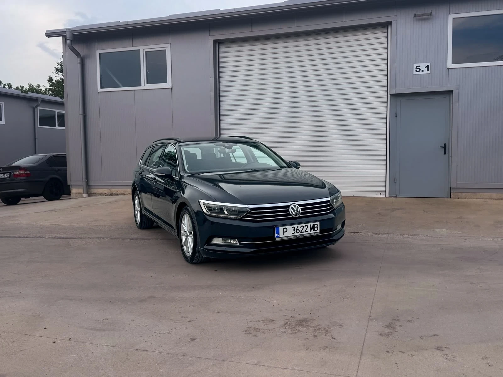 VW Passat 2.0TDI, снимка 2 - Автомобили и джипове - 54908404