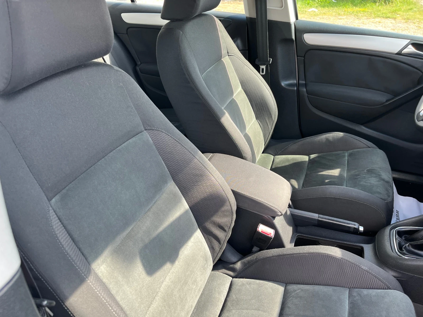 VW Golf 2.0TDI-140-NAVI-HI-LINE-ITALIA, снимка 6 - Автомобили и джипове - 55018926