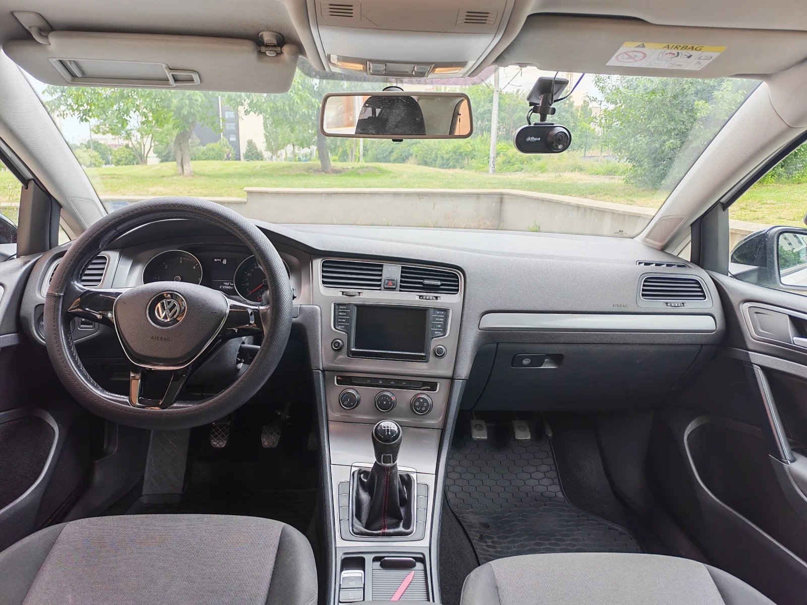 VW Golf, снимка 2 - Автомобили и джипове - 55049981