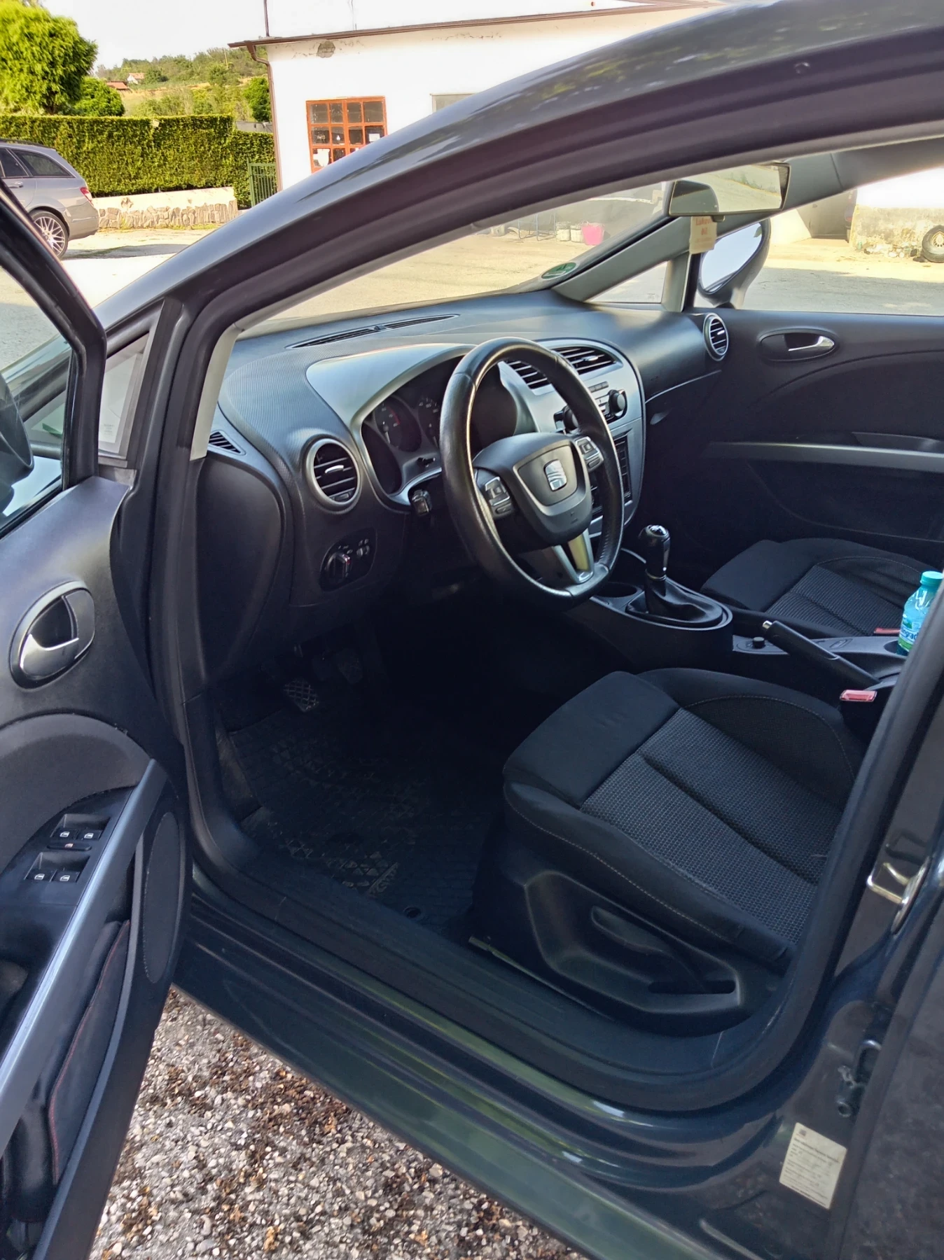 Seat Leon 1.4 турбо 125, снимка 9 - Автомобили и джипове - 55089856