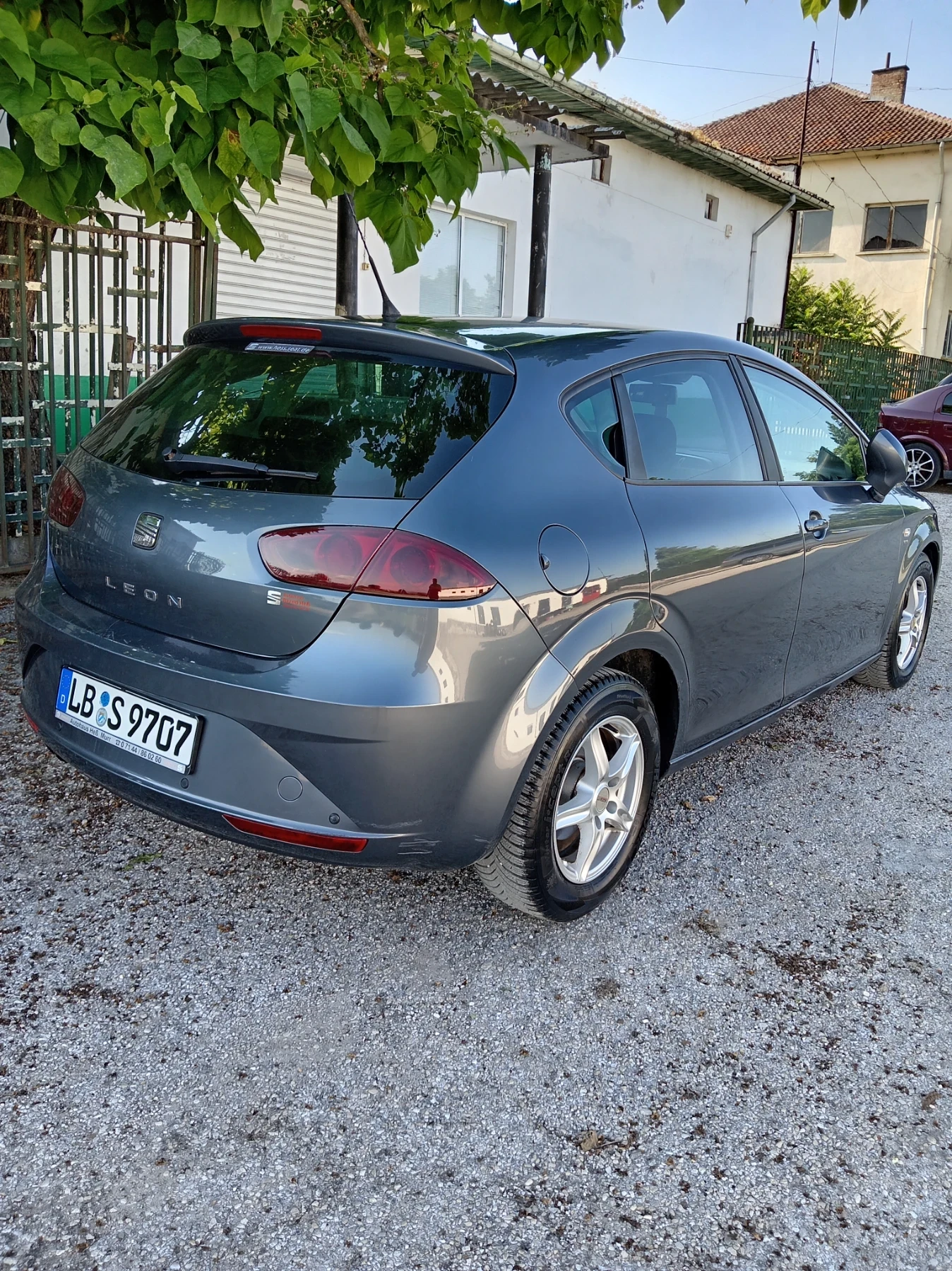 Seat Leon 1.4 турбо 125, снимка 5 - Автомобили и джипове - 55089856