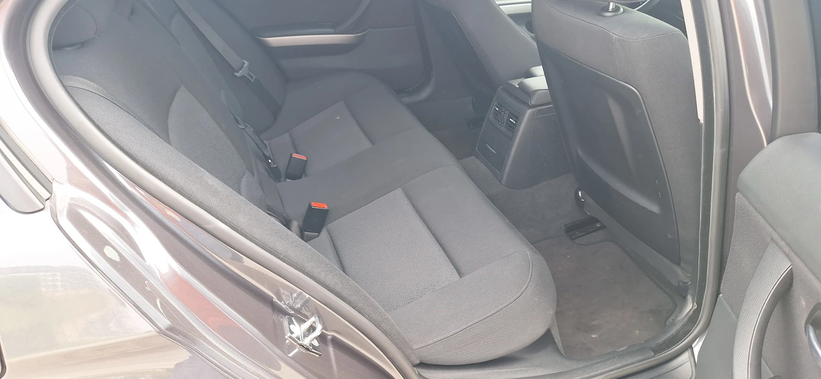 BMW 320 D, снимка 14 - Автомобили и джипове - 55281908