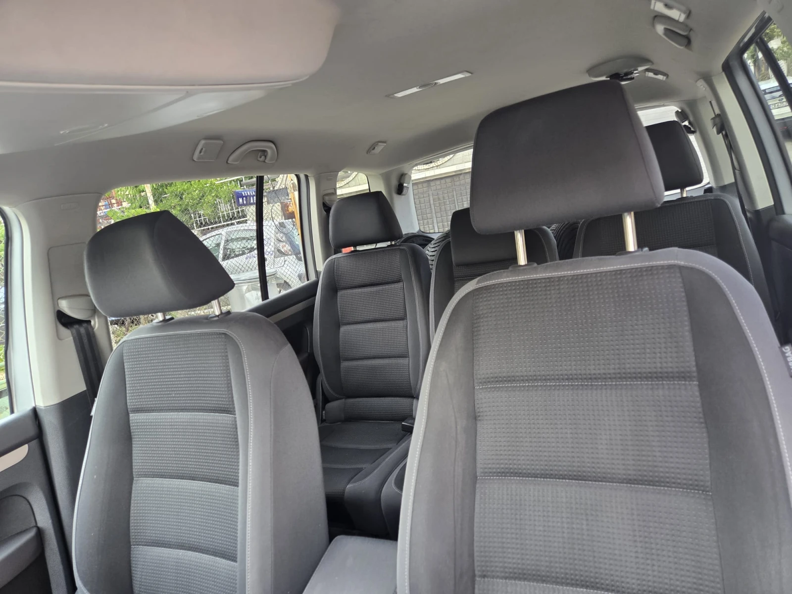 VW Touran 7 места| NAVI| TDI| 140 к.с., снимка 10 - Автомобили и джипове - 55875066