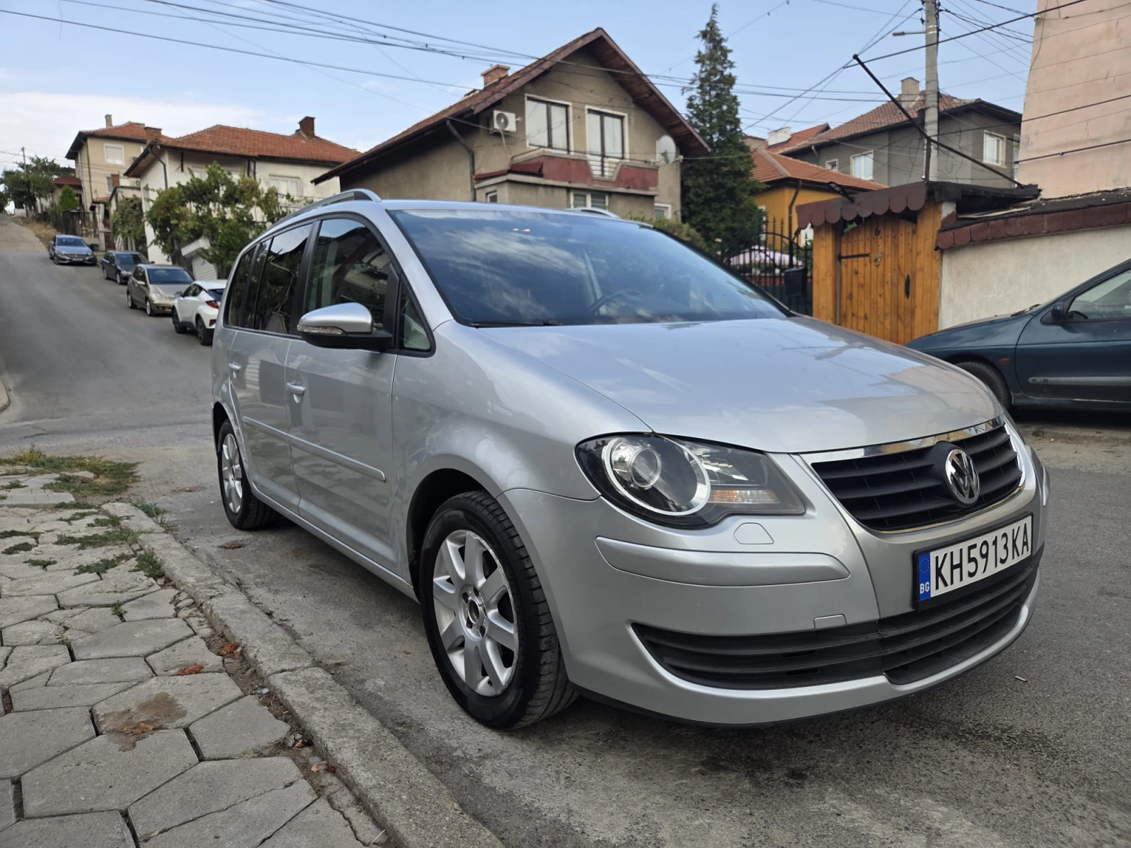 VW Touran 7 места| NAVI| TDI| 140 к.с., снимка 4 - Автомобили и джипове - 55875066