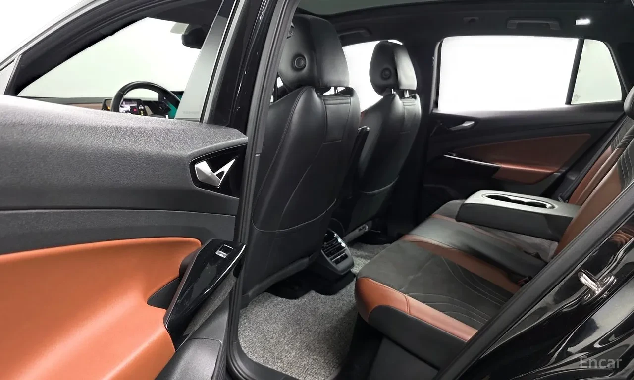 VW ID.4 PRO / 360 КАМЕРИ / ПАНОРАМА, снимка 12 - Автомобили и джипове - 56009714