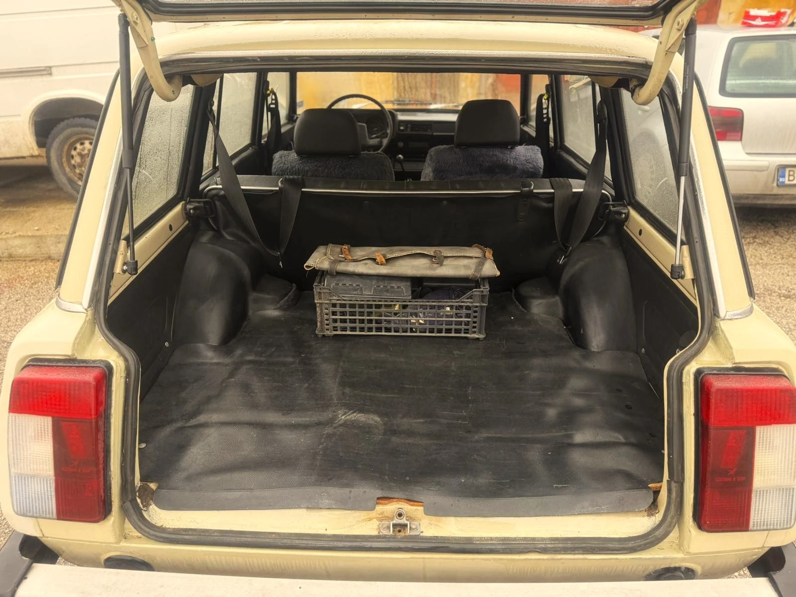 Lada 2104, снимка 10 - Автомобили и джипове - 56716423