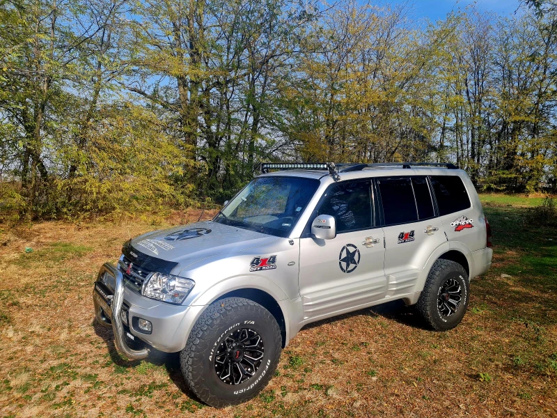 Mitsubishi Pajero 3.5GDI, снимка 12 - Автомобили и джипове - 47765511