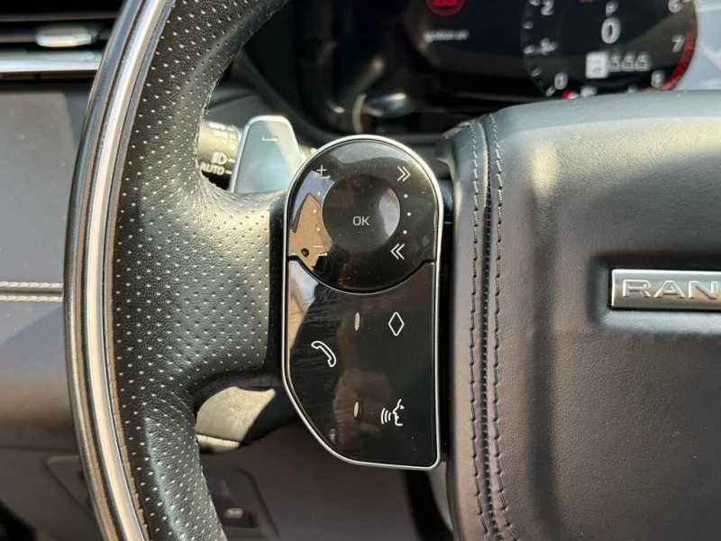 Land Rover Range Rover Velar * R Dynamic HSE NAVI| SUNROOF| BLUETOOTH * CARFAX , снимка 8 - Автомобили и джипове - 52866542