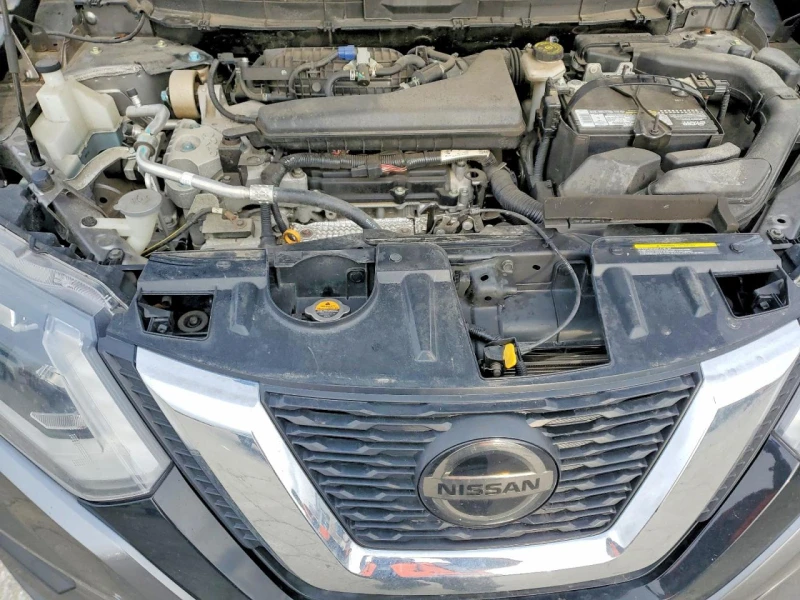 Nissan Rogue 2.5l S, снимка 12 - Автомобили и джипове - 53456645