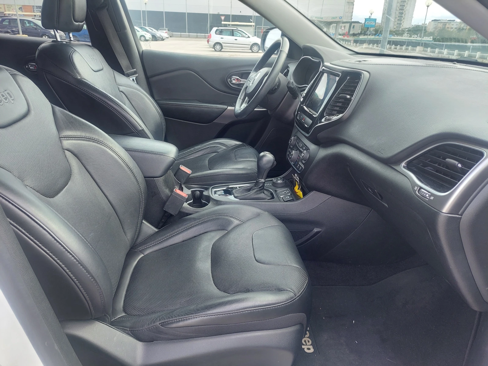 Jeep Cherokee 3.2 44 LIMITED | Mobile.bg   16