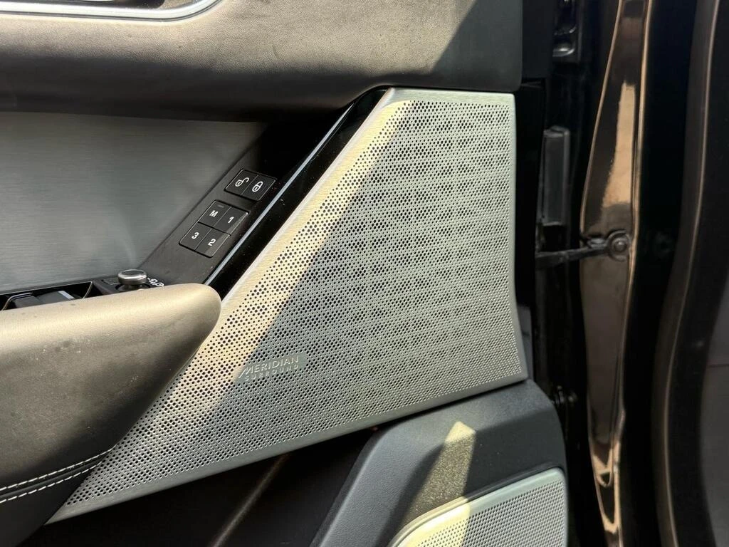 Land Rover Range Rover Velar * R Dynamic HSE NAVI| SUNROOF| BLUETOOTH * CARFAX  | Mobile.bg � ����������� 17