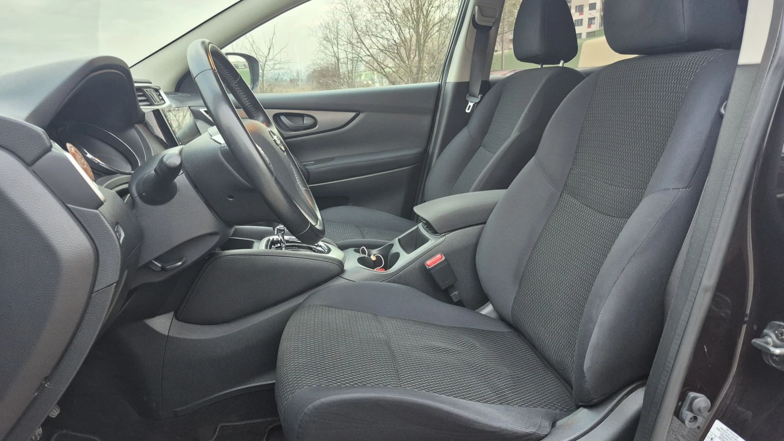 Nissan Qashqai 1.6 DCI * 140 000 km * ������� * ������ | Mobile.bg � ����������� 9