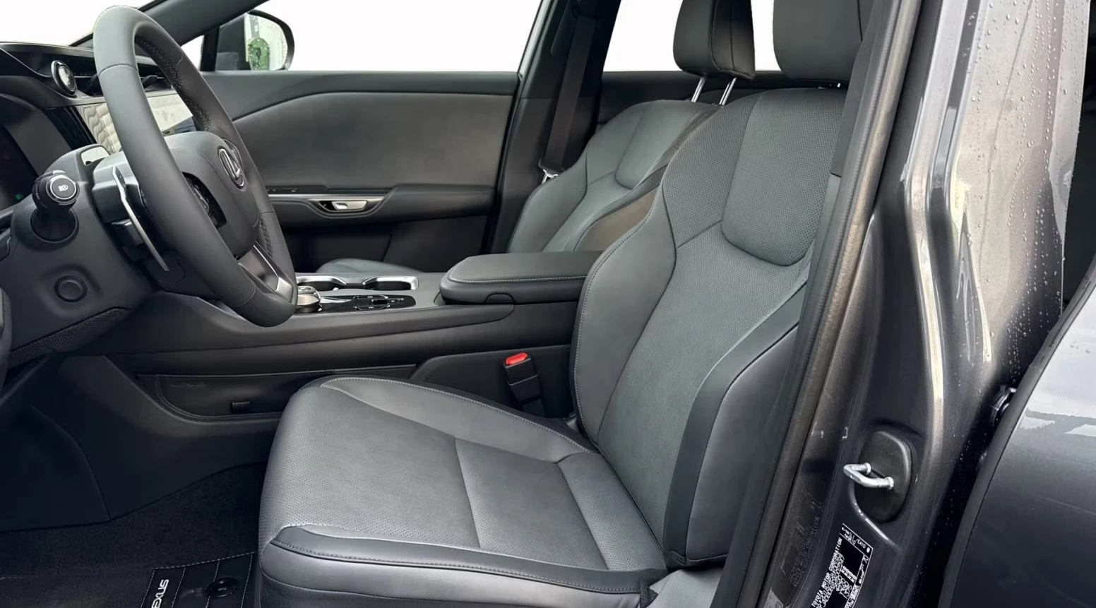 Lexus RZ 350 EXECUTIVE/227HP/TECH PACKAGE/360/NAVI/161h, снимка 13 - Автомобили и джипове - 53817137