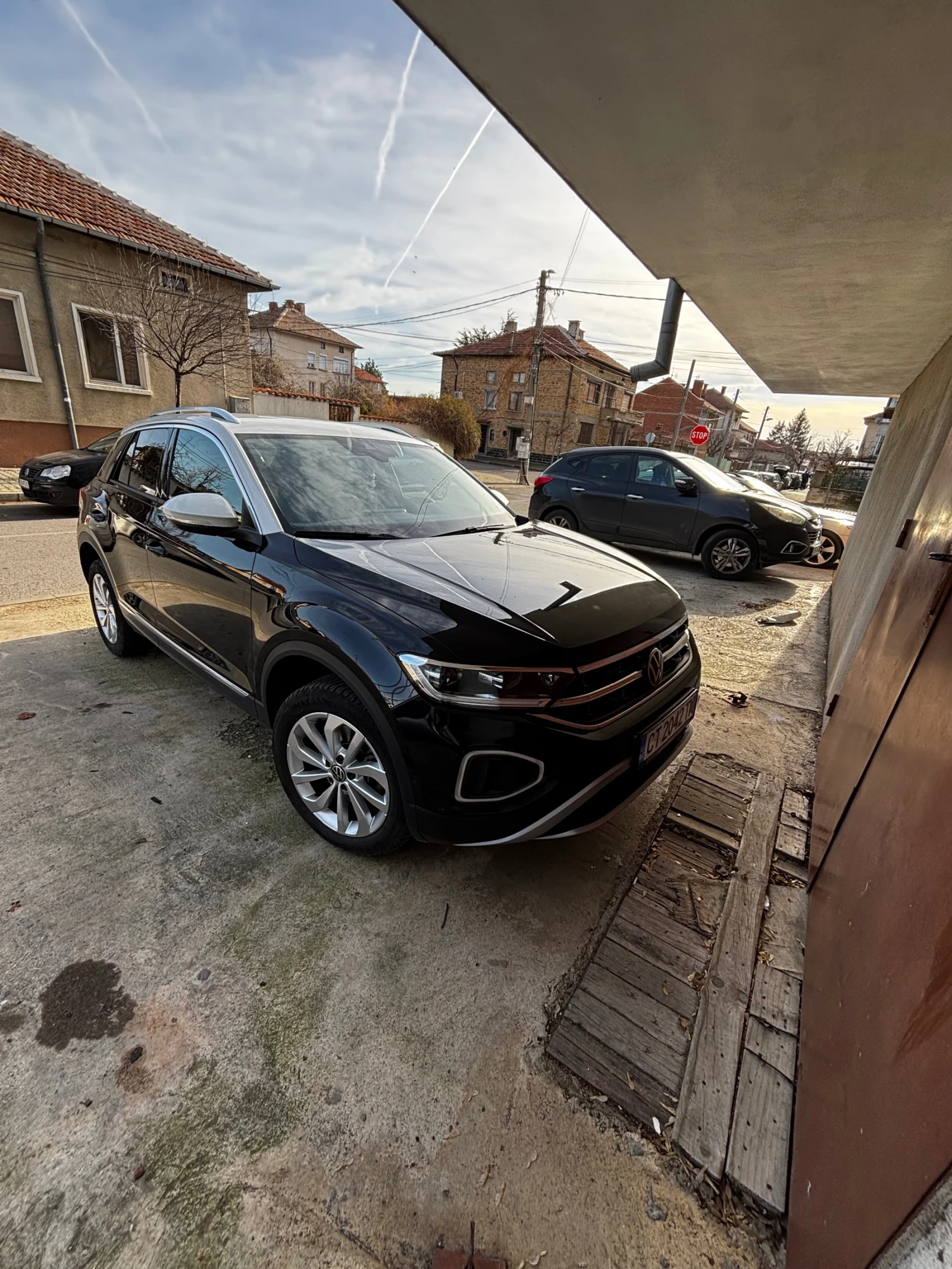 VW T-Roc, снимка 4 - Автомобили и джипове - 54894756