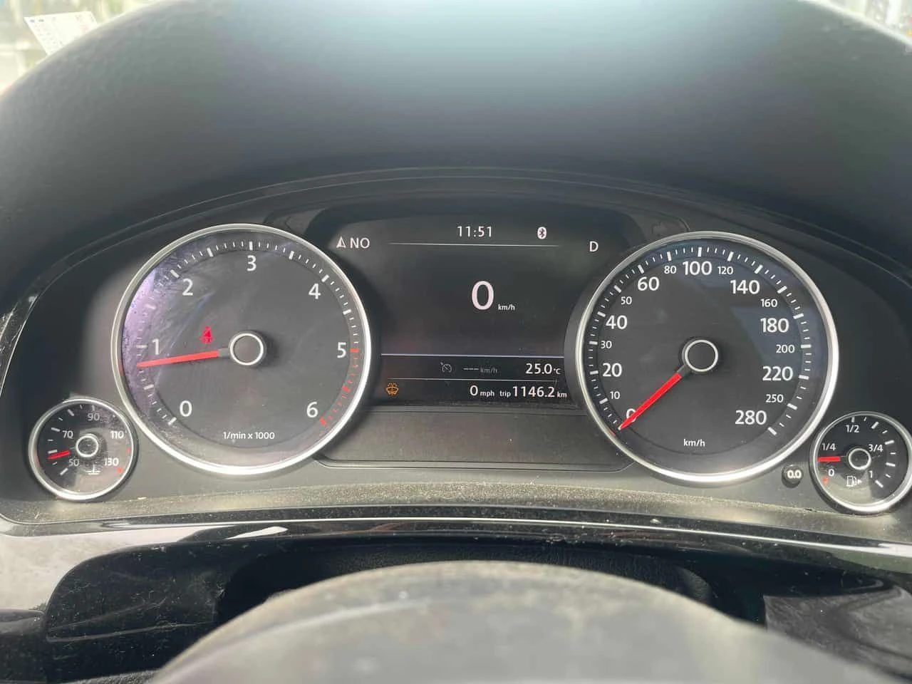 VW Touareg * 4dr TDI* АВТОКРЕДИТ БЕЗ ПЪРВОНАЧАЛНА ВНОСКА* , снимка 8 - Автомобили и джипове - 55005932