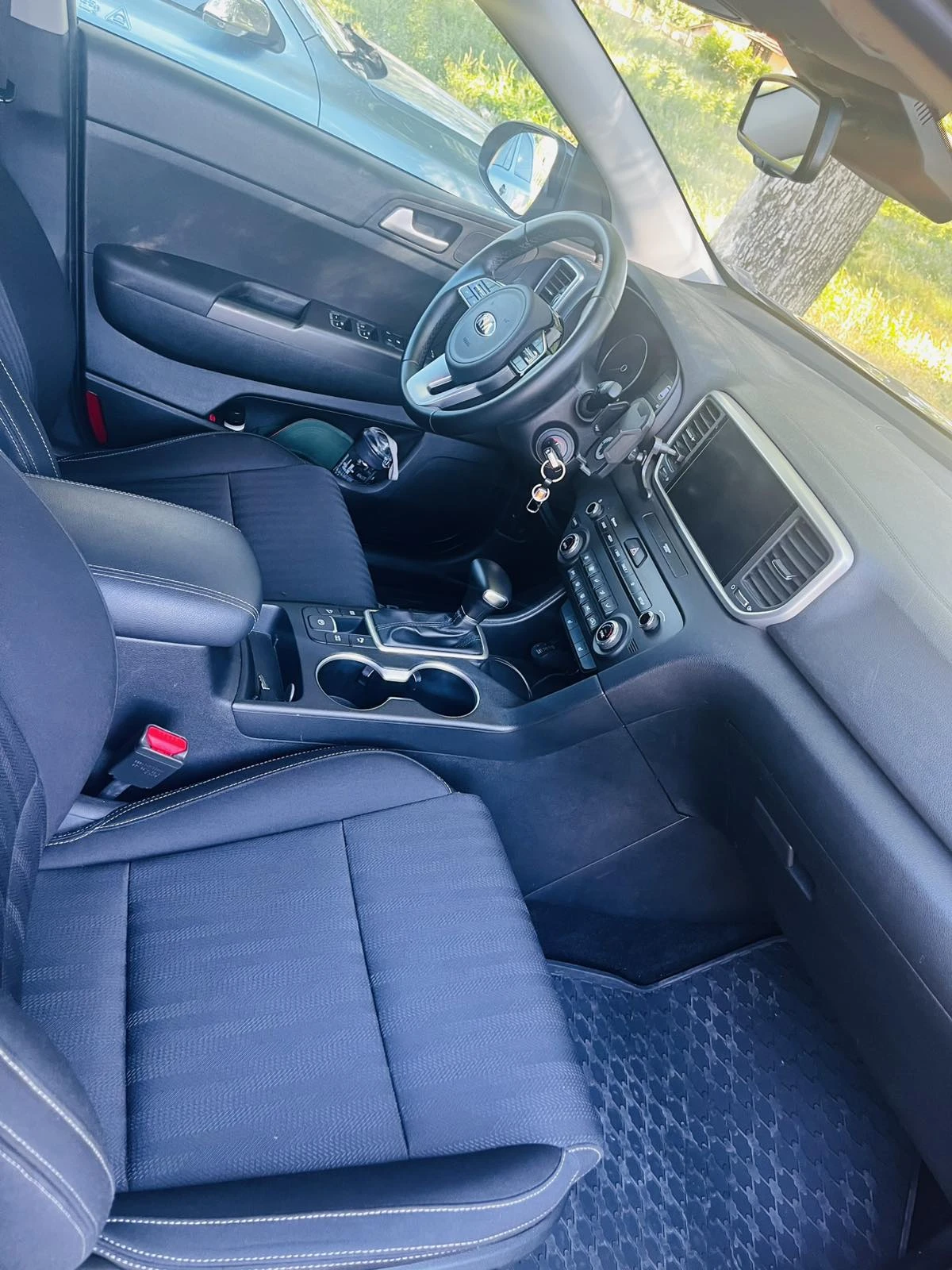 Kia Sportage 2021 CRDI, снимка 8 - Автомобили и джипове - 55174708