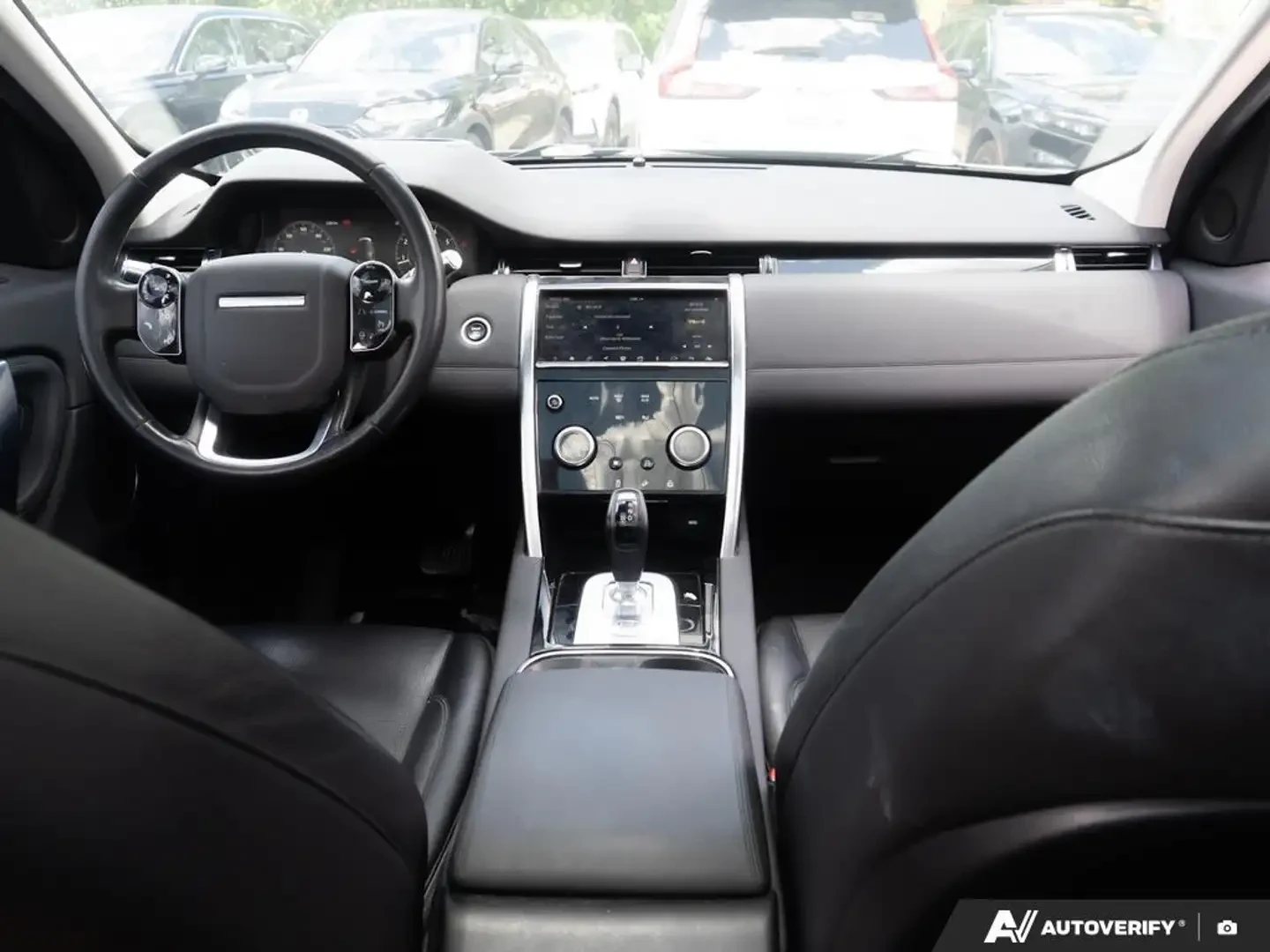 Land Rover Discovery Sport От Представителство , снимка 6 - Автомобили и джипове - 55190024