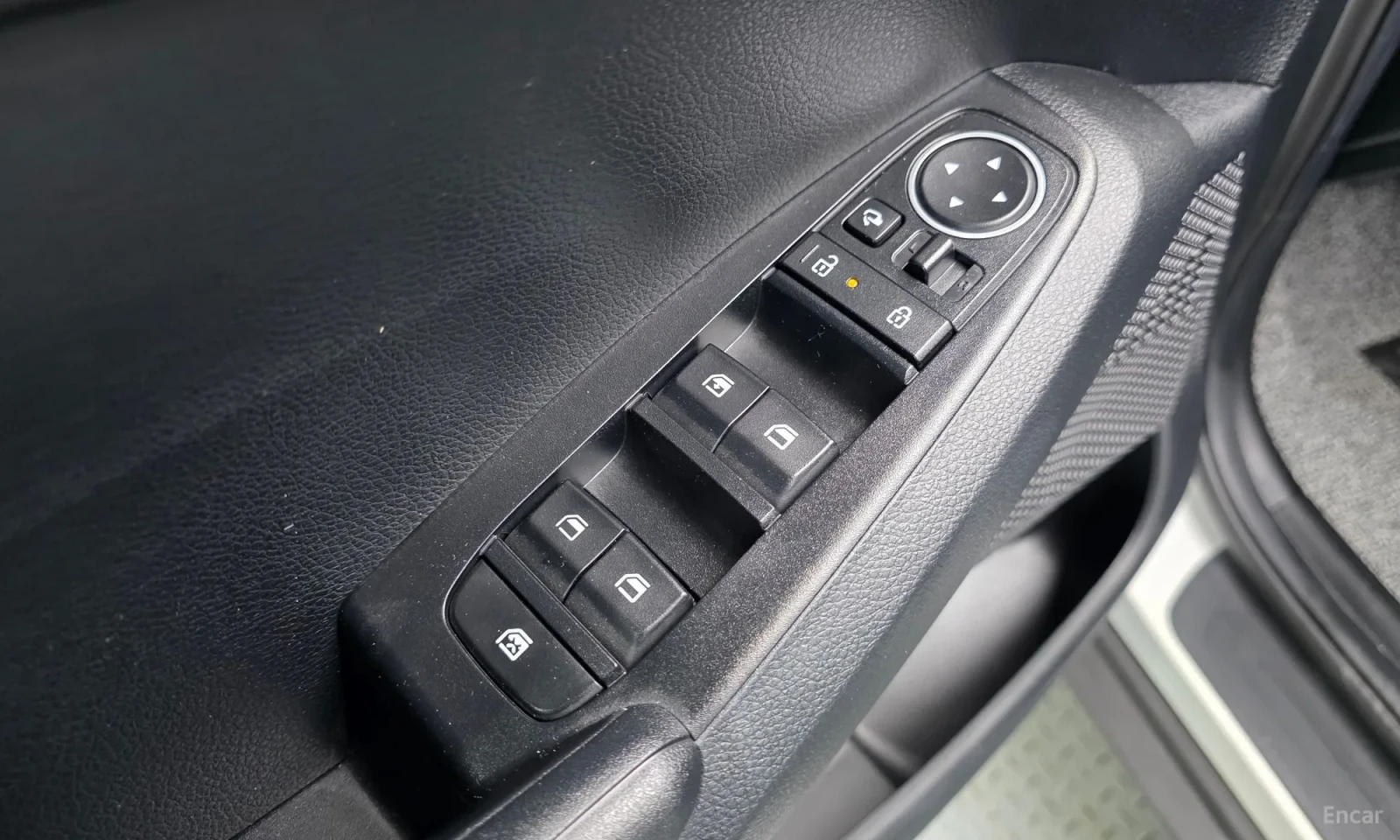 Kia Seltos, снимка 12 - Автомобили и джипове - 55219008