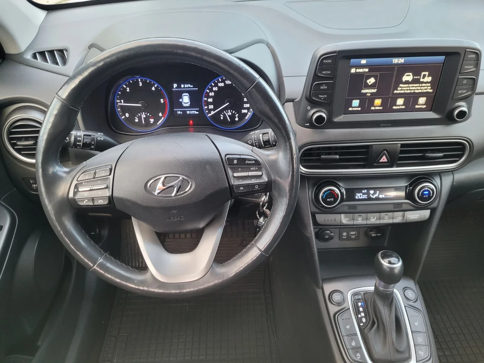 Hyundai Kona 1.6 136к.с. 4x4 , снимка 13 - Автомобили и джипове - 55417160