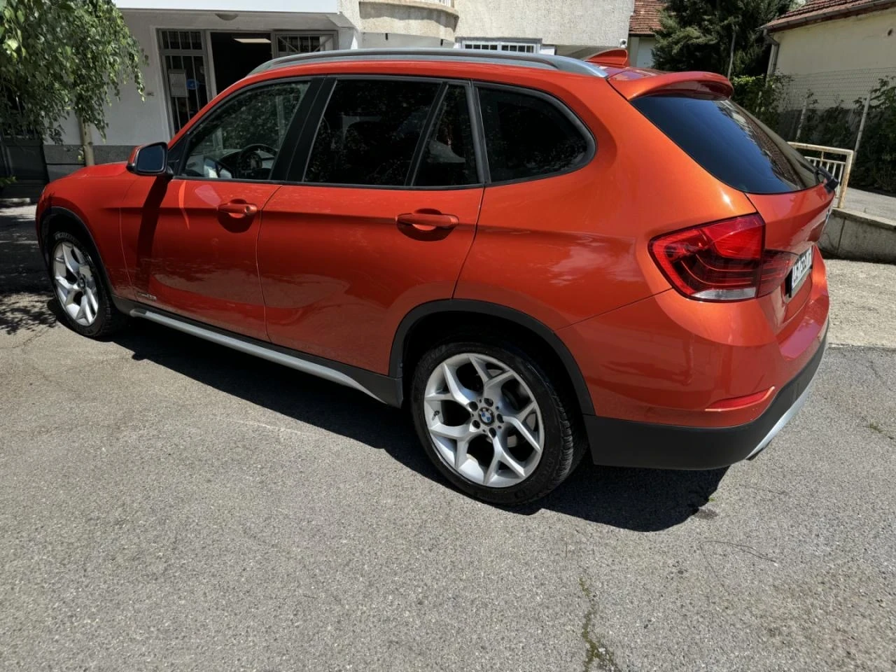 BMW X1, снимка 3 - Автомобили и джипове - 56137803