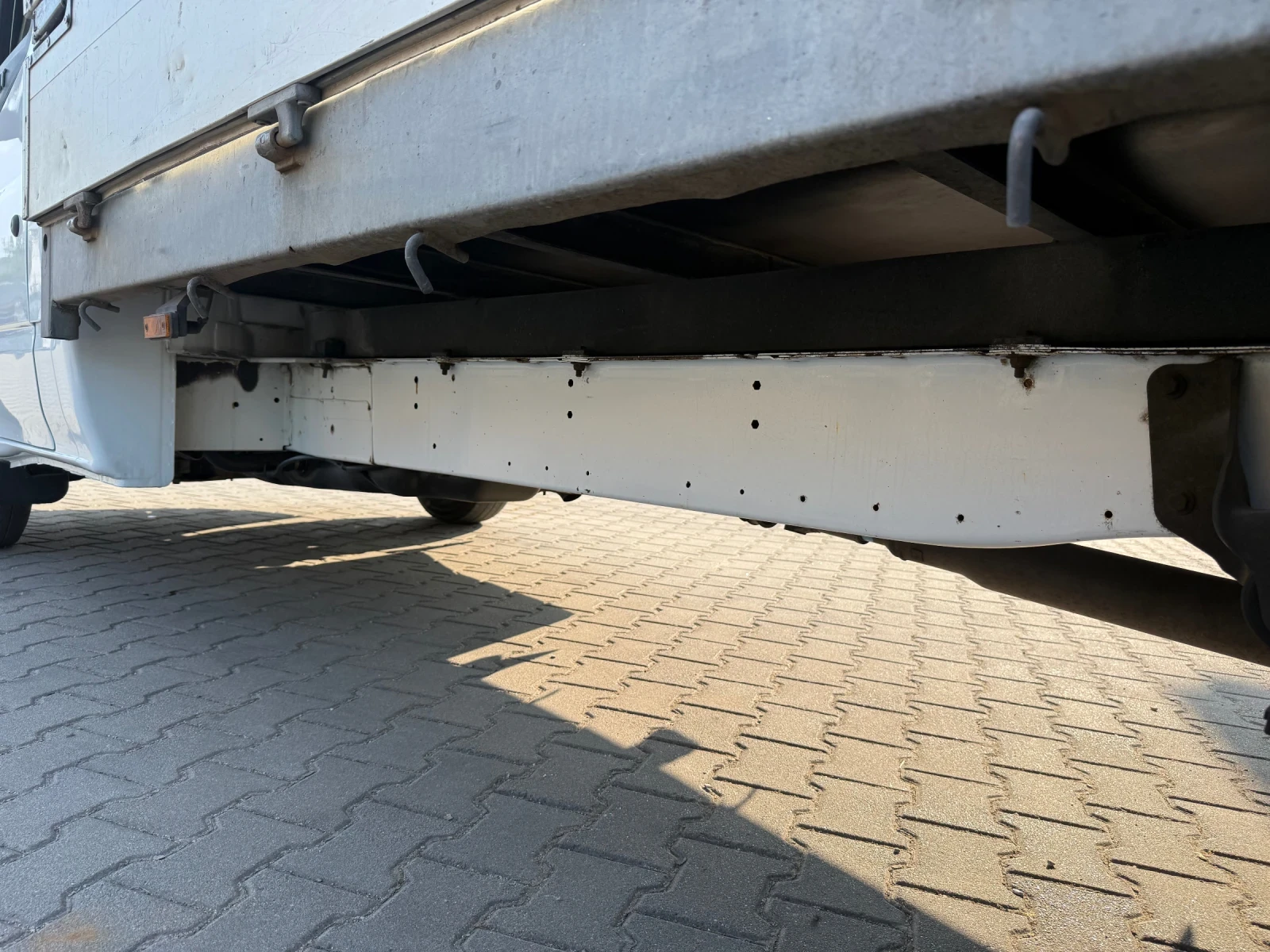 Ford Transit 2.4 - изображение 8