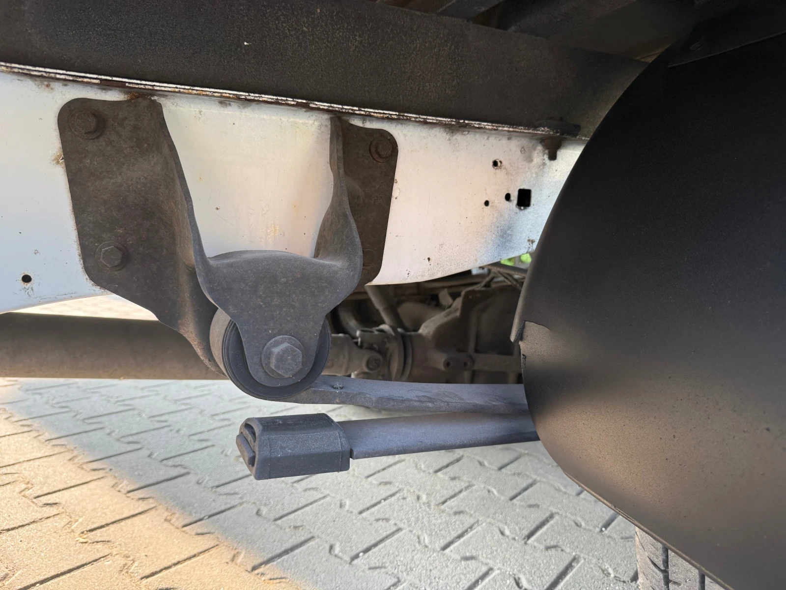 Ford Transit 2.4 - изображение 9