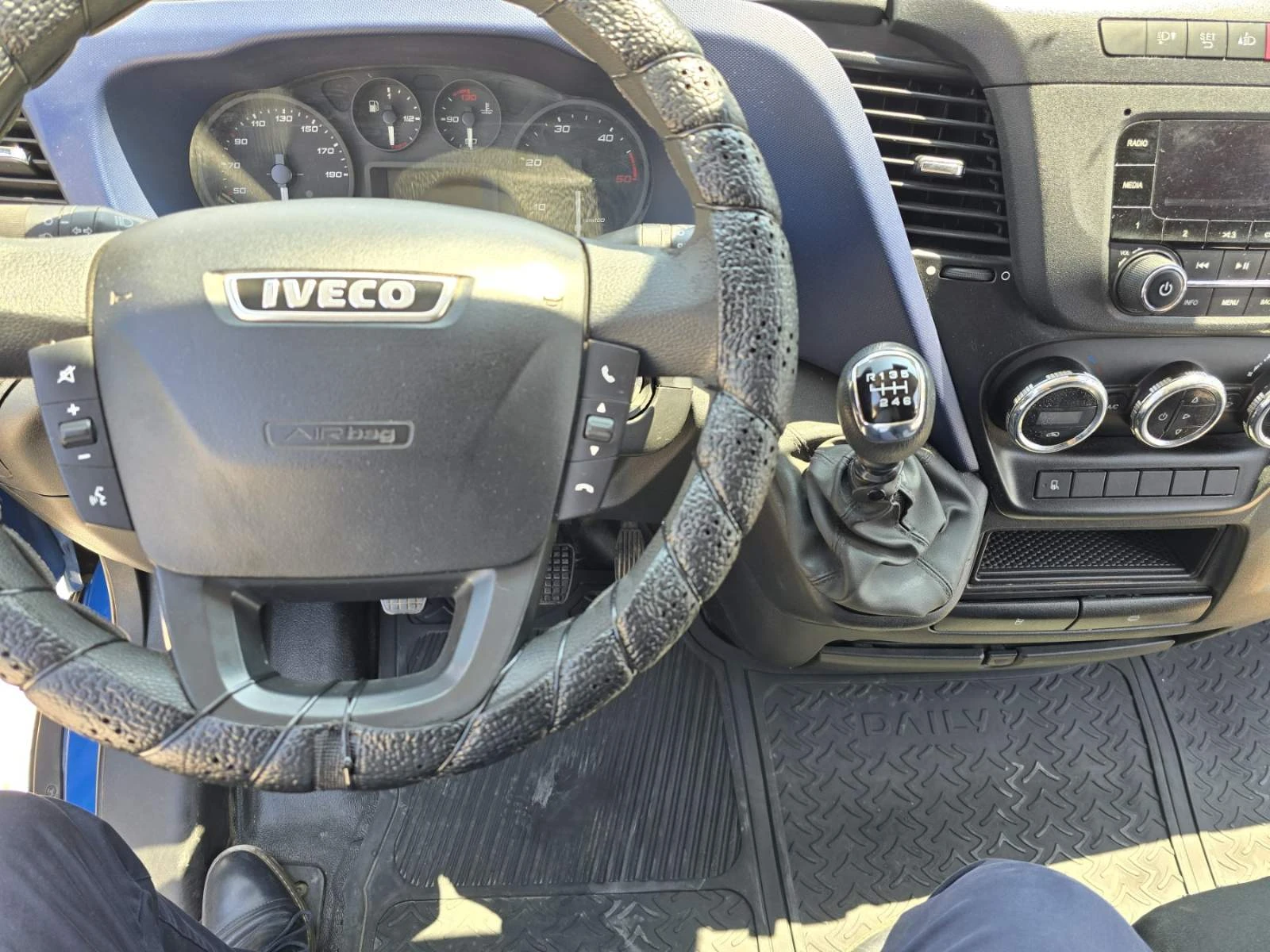 Iveco Daily 35C14 - МЕТАН, снимка 6 - Бусове и автобуси - 55517513