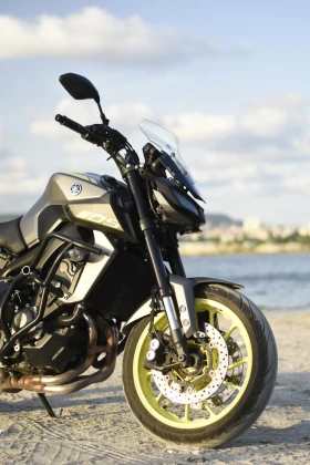 Yamaha Mt-09 Naked, снимка 2