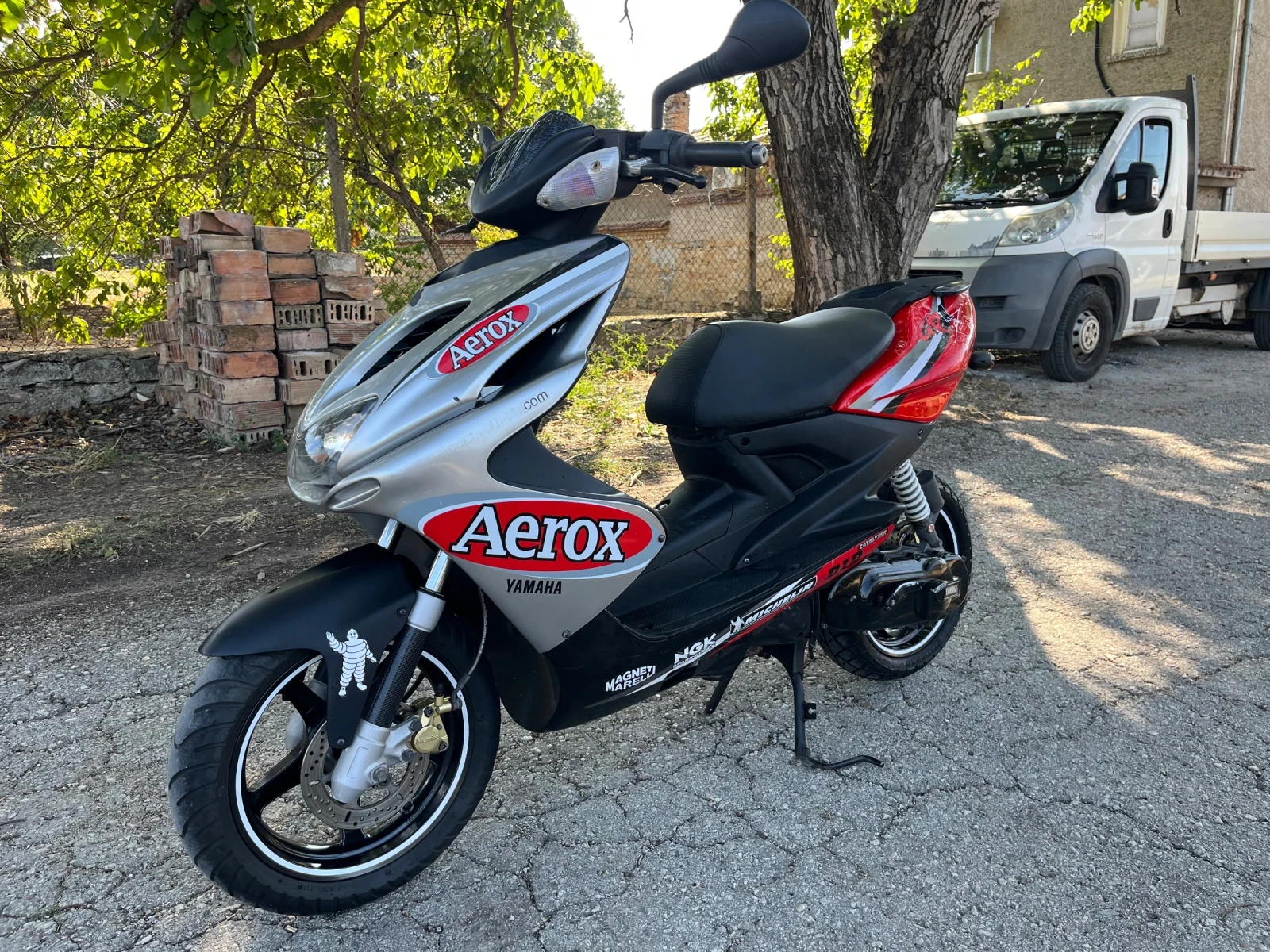Yamaha Aerox GP 1 - изображение 3