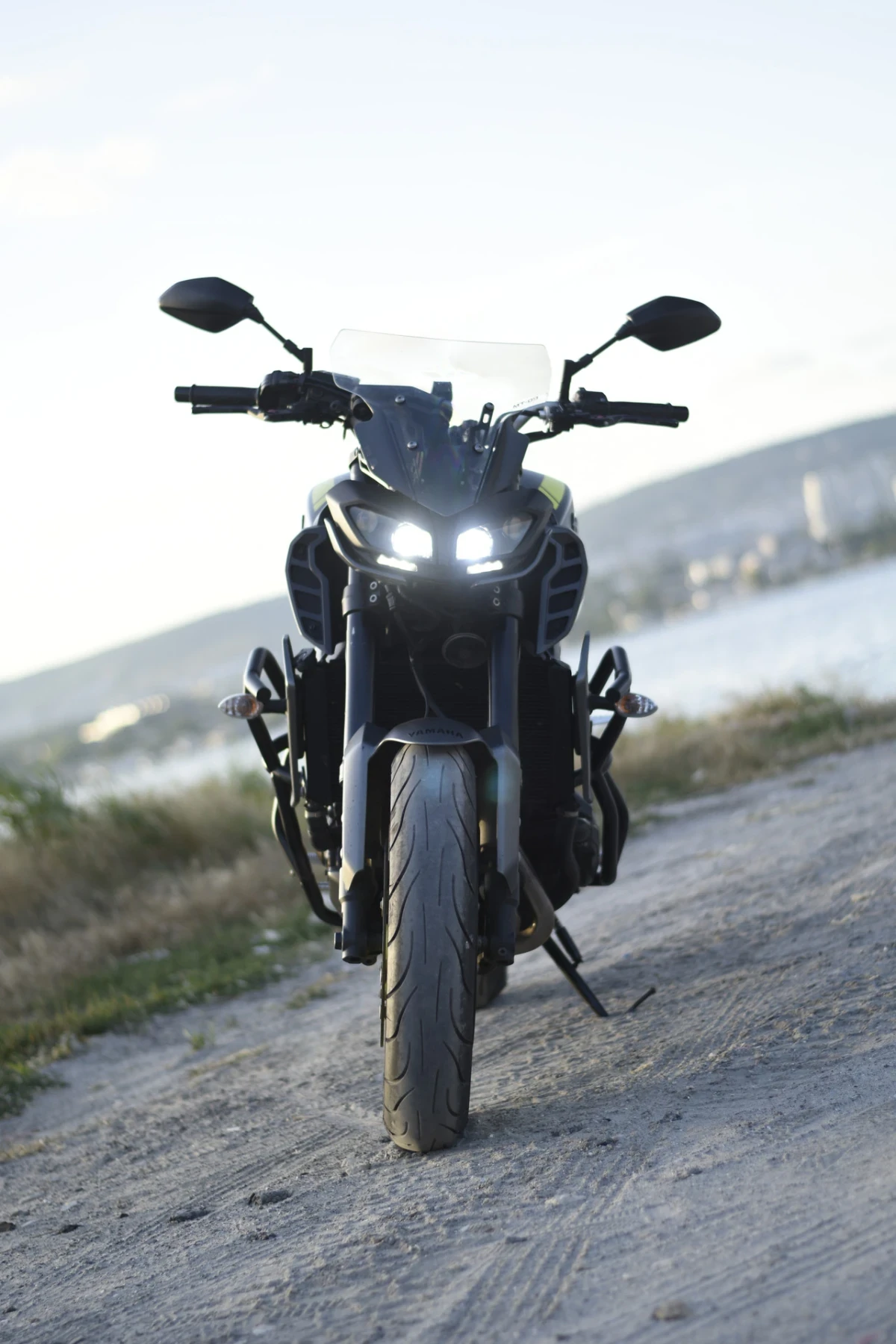 Yamaha Mt-09 Naked, снимка 4 - Мотоциклети и мототехника - 54969334