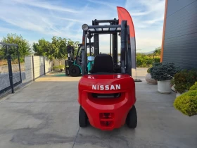 Мотокар Nissan 2.5 тона / ДИЗЕЛ / ИЗРАВНИТЕЛ / 4.50 височина, снимка 4