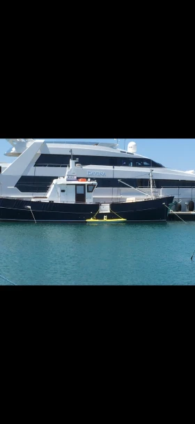 Моторна яхта Собствено производство, снимка 1