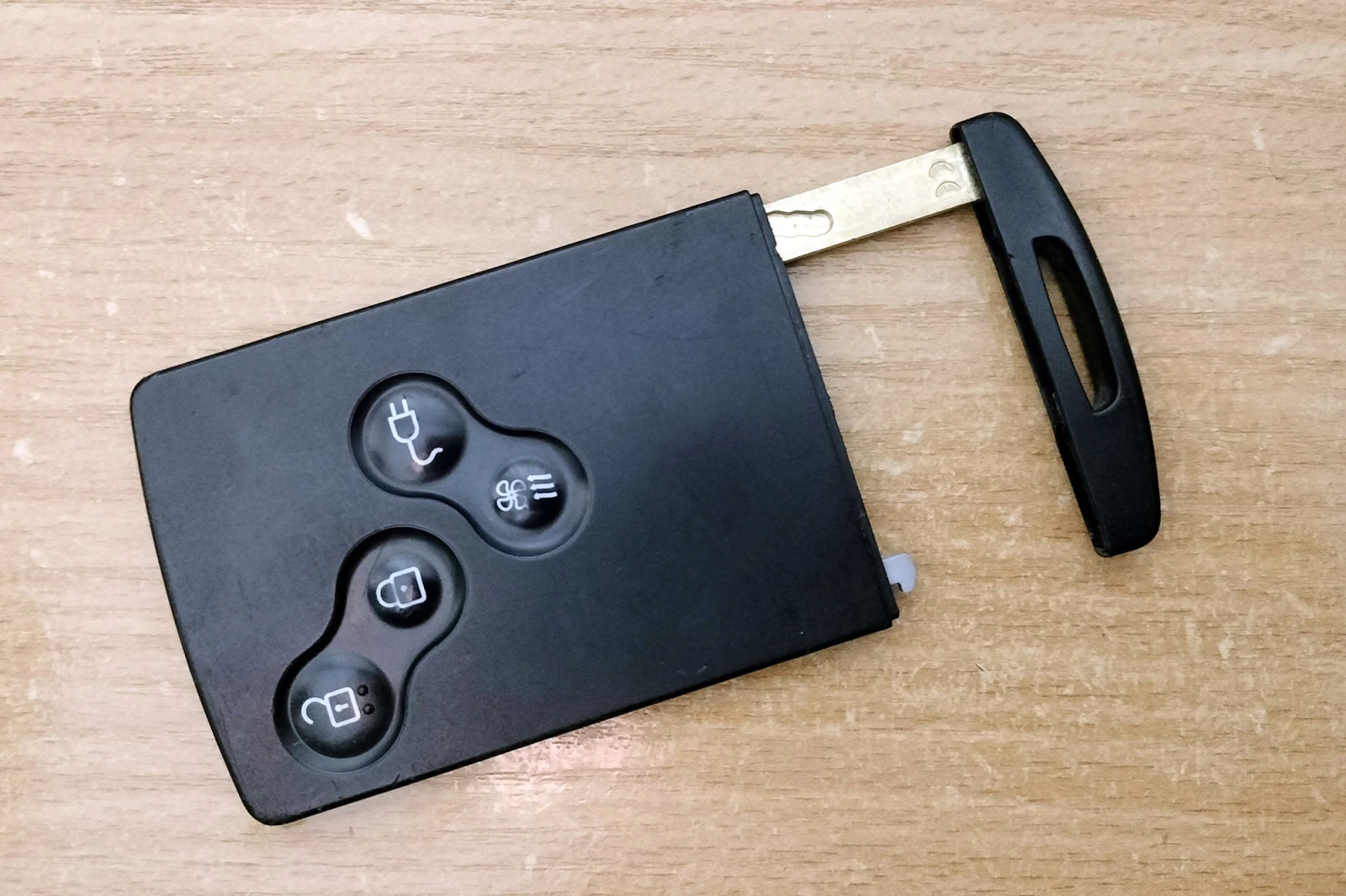 ���������� ����-����� �� Renault Zoe � �������� | Mobile.bg � ����������� 3