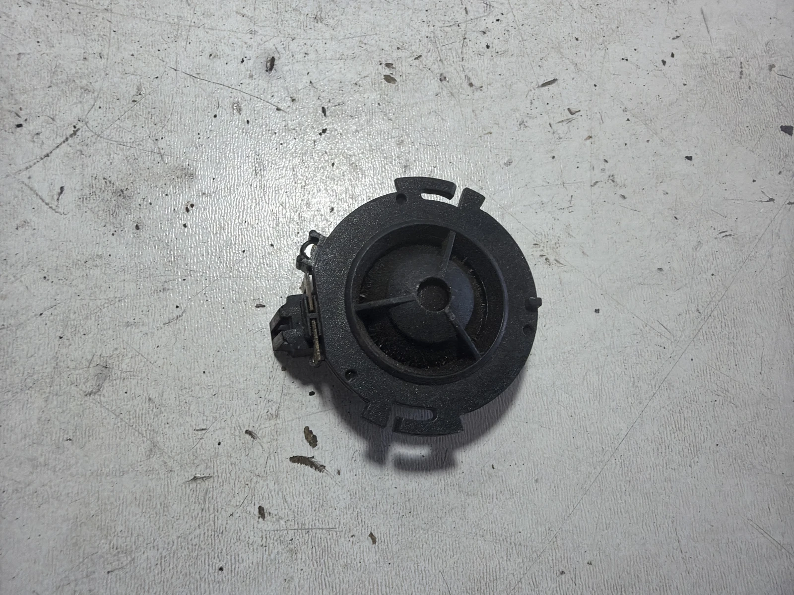 пищялка тонколона 8T0035399 Audi A4