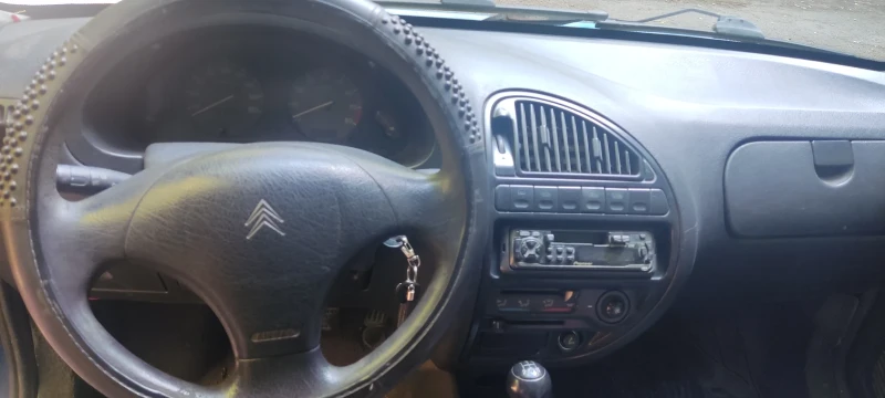 Citroen Saxo 1.4, снимка 6 - Автомобили и джипове - 46907527