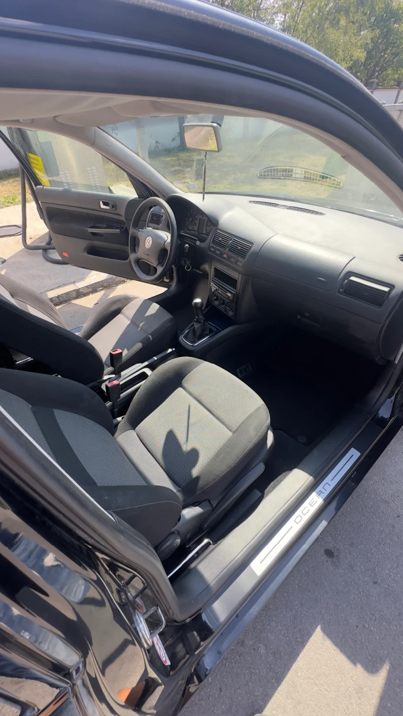 VW Golf, снимка 8 - Автомобили и джипове - 47120060